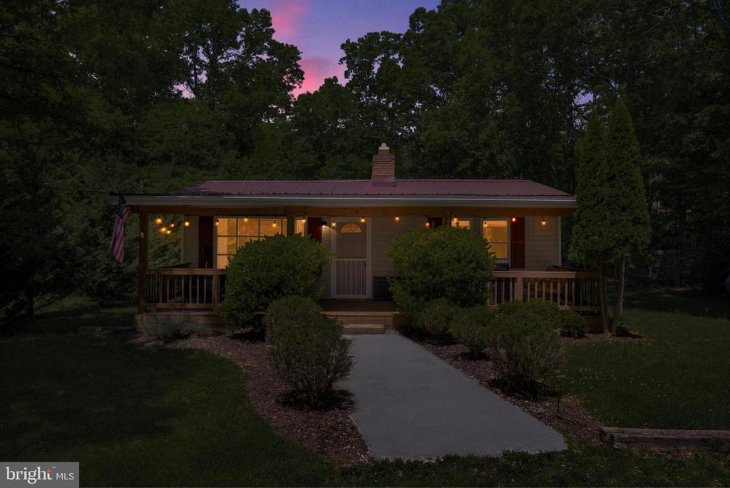 367 RIVERVIEW DR, LURAY, Virginia 22835, 2 Bedrooms Bedrooms, ,2 BathroomsBathrooms,Residential,367 RIVERVIEW DR,VAPA2006120 MLS # VAPA2006120