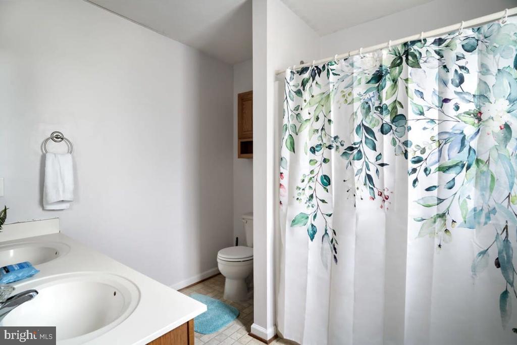 181 RIVERBEND DR, LURAY, Virginia 22835, 3 Bedrooms Bedrooms, ,2 BathroomsBathrooms,Residential,181 RIVERBEND DR,VAPA2006126 MLS # VAPA2006126