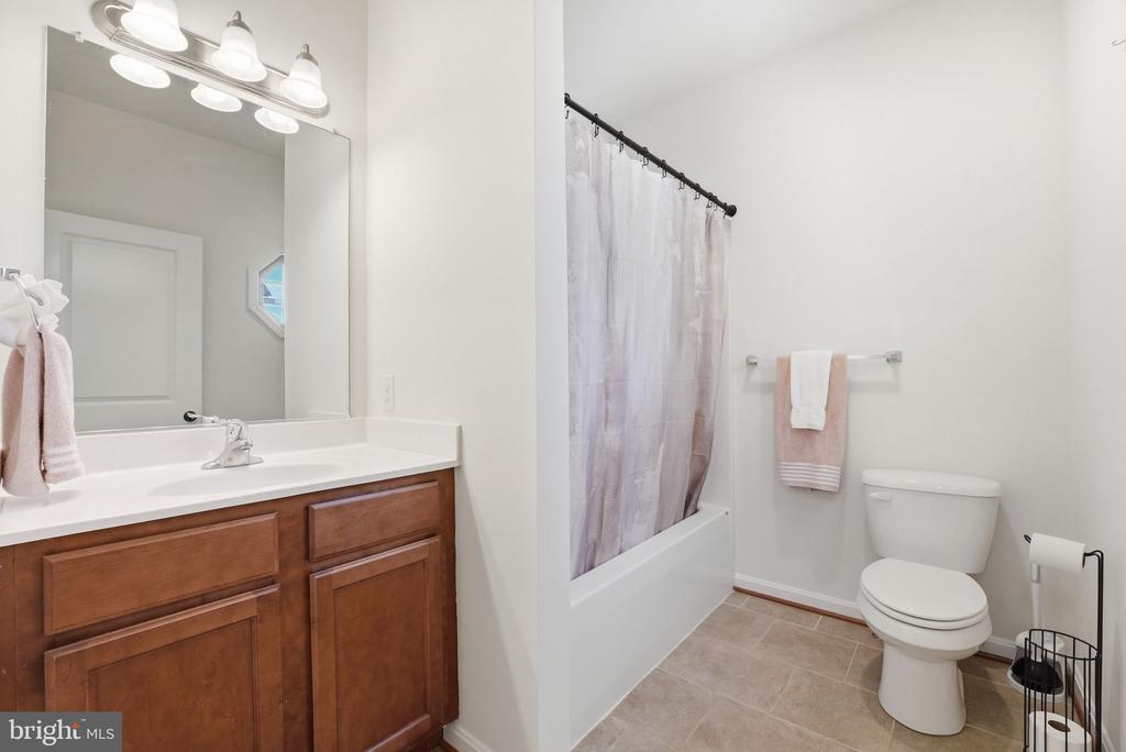 15020 N RIDGE BLVD, CULPEPER, Virginia 22701, 6 Bedrooms Bedrooms, ,4 BathroomsBathrooms,Residential,15020 N RIDGE BLVD,VACU2013316 MLS # VACU2013316