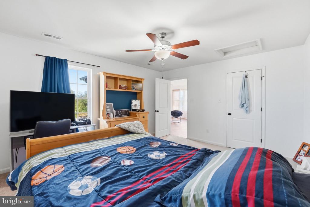 15020 N RIDGE BLVD, CULPEPER, Virginia 22701, 6 Bedrooms Bedrooms, ,4 BathroomsBathrooms,Residential,15020 N RIDGE BLVD,VACU2013316 MLS # VACU2013316