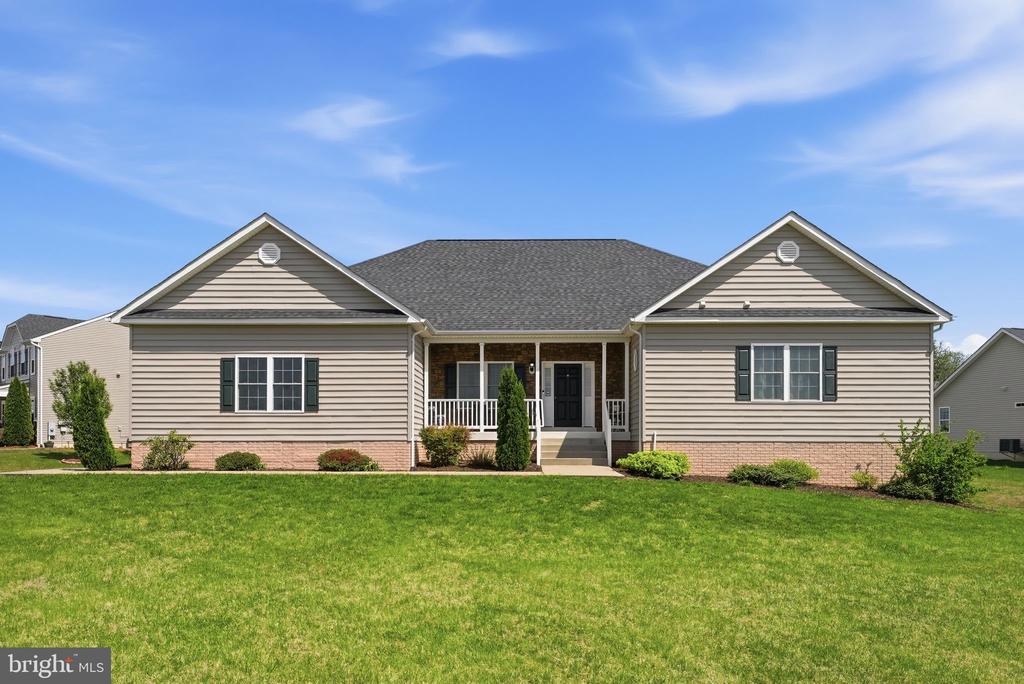 15020 N RIDGE BLVD, CULPEPER, Virginia 22701, 6 Bedrooms Bedrooms, ,4 BathroomsBathrooms,Residential,15020 N RIDGE BLVD,VACU2013316 MLS # VACU2013316