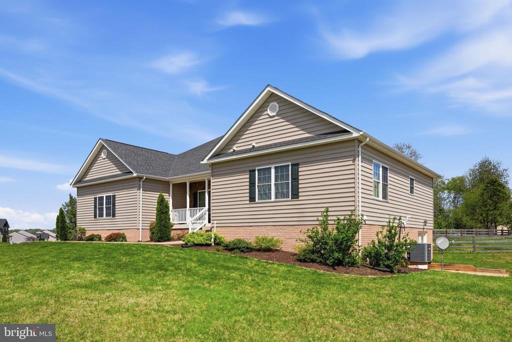 15020 N RIDGE BLVD, CULPEPER, Virginia 22701, 6 Bedrooms Bedrooms, ,4 BathroomsBathrooms,Residential,15020 N RIDGE BLVD,VACU2013316 MLS # VACU2013316