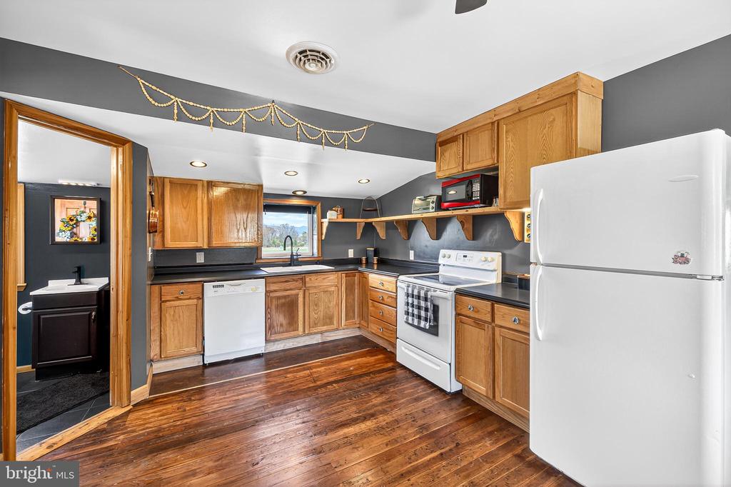 296 KEYSTONE RD, STANLEY, Virginia 22851, 2 Bedrooms Bedrooms, ,2 BathroomsBathrooms,Residential,296 KEYSTONE RD,VAPA2006226 MLS # VAPA2006226