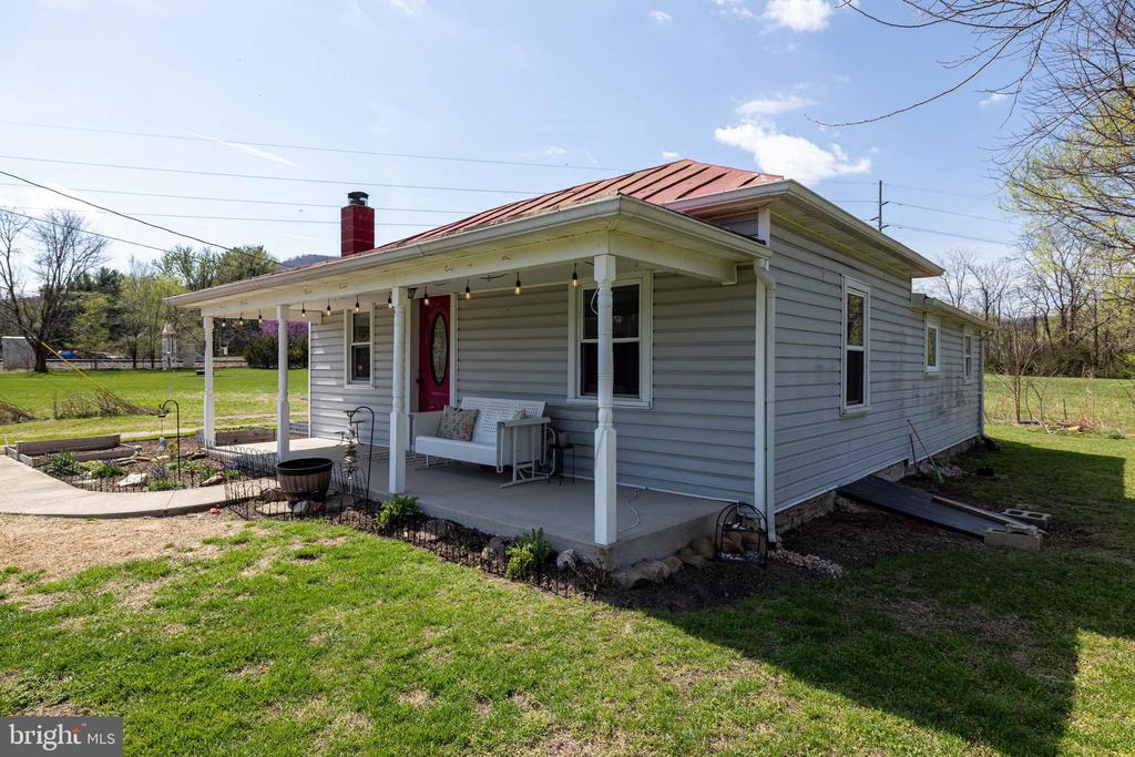 296 KEYSTONE RD, STANLEY, Virginia 22851, 2 Bedrooms Bedrooms, ,2 BathroomsBathrooms,Residential,296 KEYSTONE RD,VAPA2006226 MLS # VAPA2006226