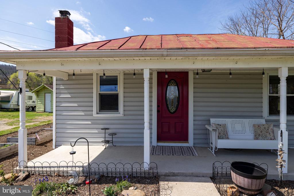 296 KEYSTONE RD, STANLEY, Virginia 22851, 2 Bedrooms Bedrooms, ,2 BathroomsBathrooms,Residential,296 KEYSTONE RD,VAPA2006226 MLS # VAPA2006226