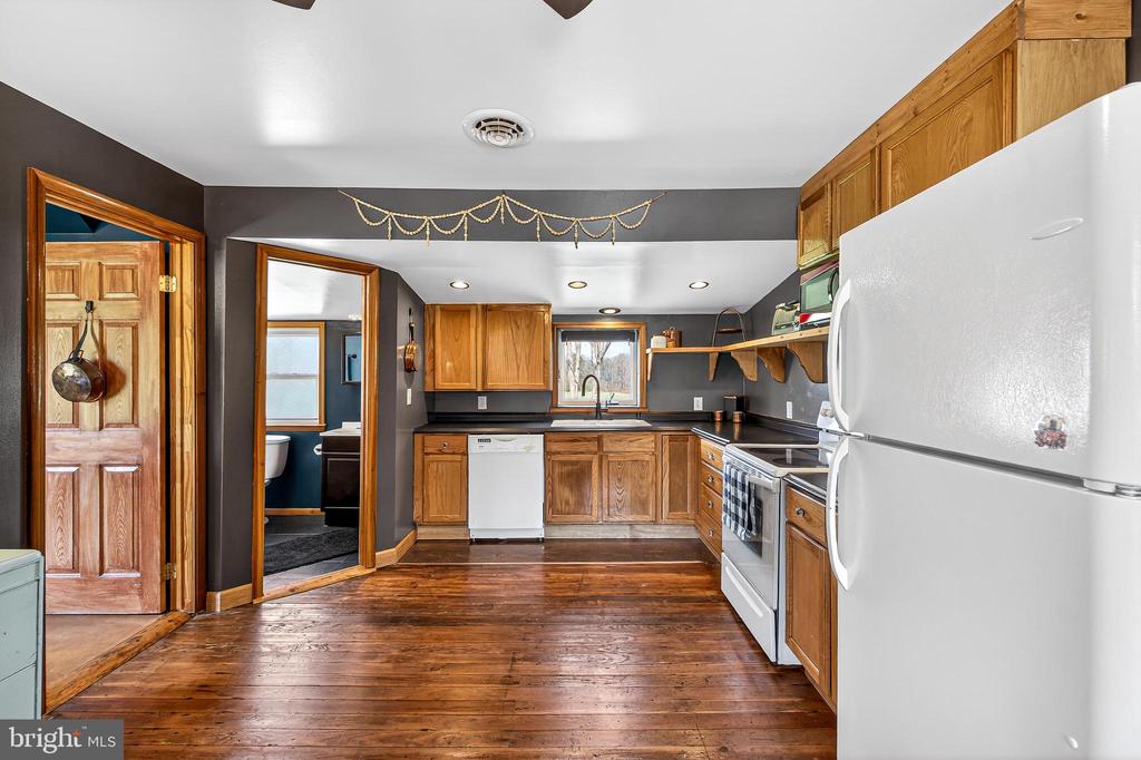 296 KEYSTONE RD, STANLEY, Virginia 22851, 2 Bedrooms Bedrooms, ,2 BathroomsBathrooms,Residential,296 KEYSTONE RD,VAPA2006226 MLS # VAPA2006226