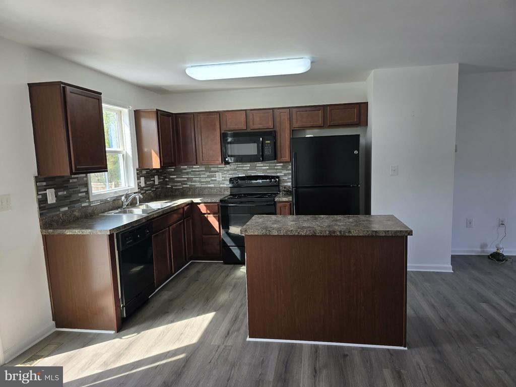 18120 SCENIC CREEK LN, CULPEPER, Virginia 22701, 3 Bedrooms Bedrooms, ,2 BathroomsBathrooms,Residential,18120 SCENIC CREEK LN,VACU2013320 MLS # VACU2013320