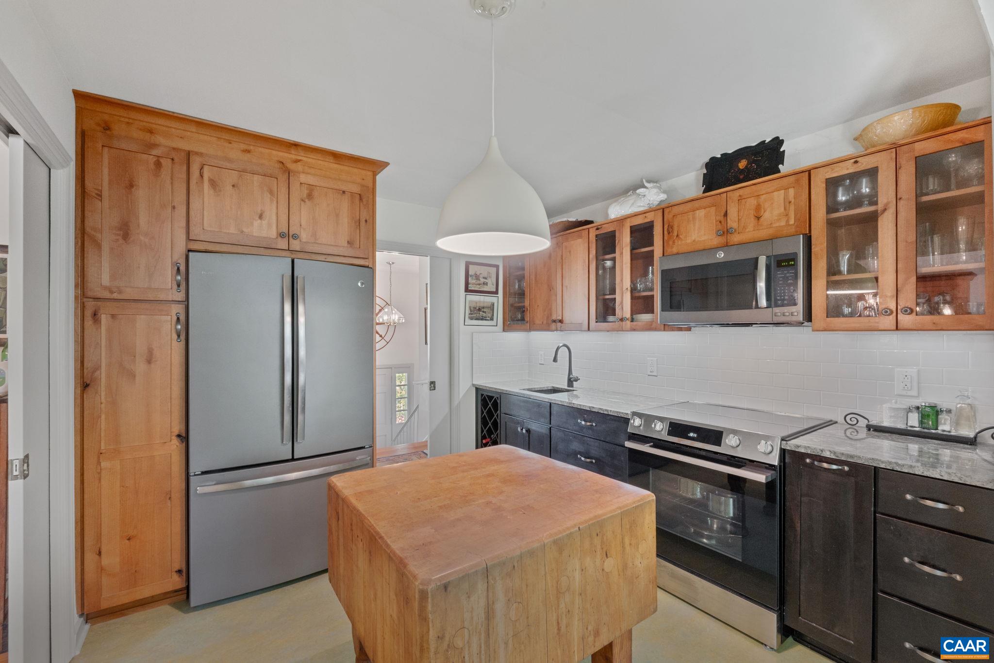 2228 BRANDYWINE DR, CHARLOTTESVILLE, Virginia 22901, 4 Bedrooms Bedrooms, ,3 BathroomsBathrooms,Residential,2228 BRANDYWINE DR,675636 MLS # 675636