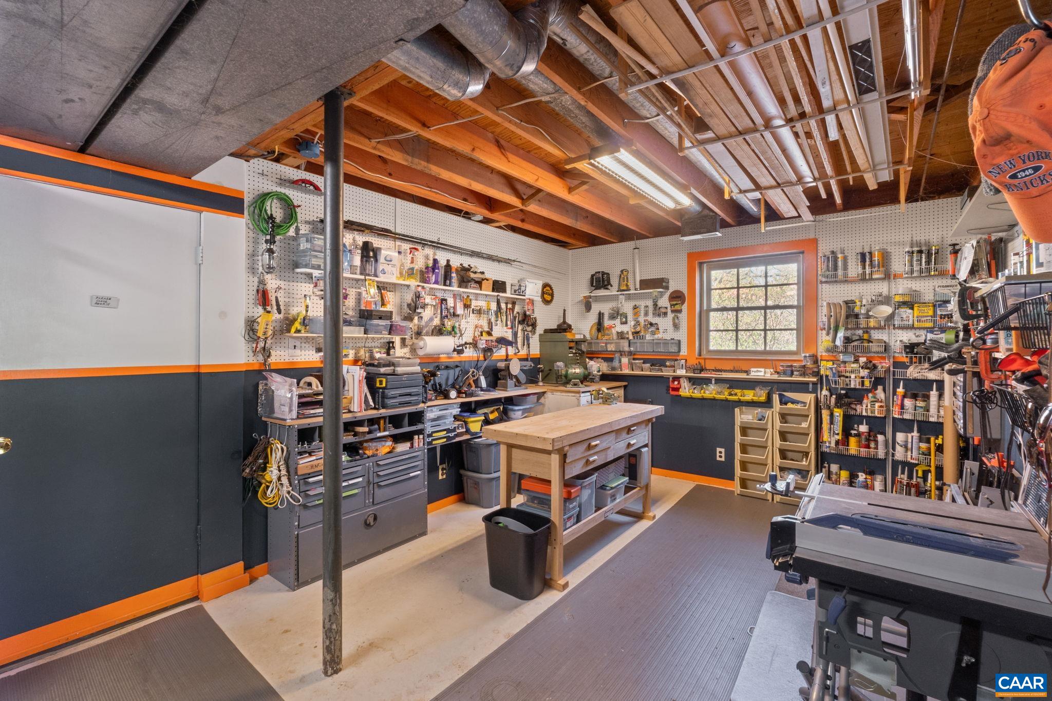 Workshop/Mudroom with SO much potential!