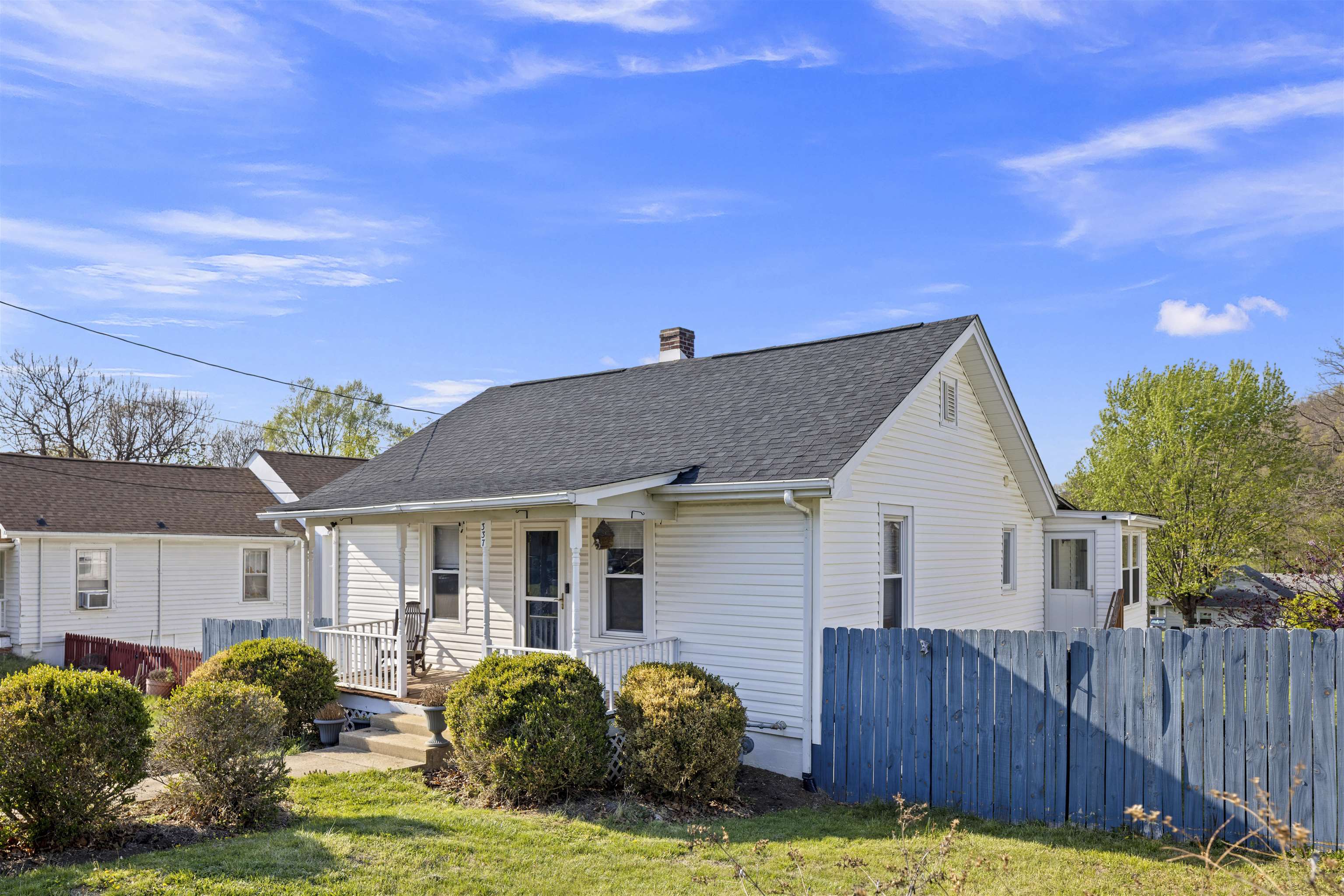 337 MARY GRAY LN, STAUNTON, Virginia 24401, 3 Bedrooms Bedrooms, ,1 BathroomBathrooms,Residential,337 MARY GRAY LN,675817 MLS # 675817