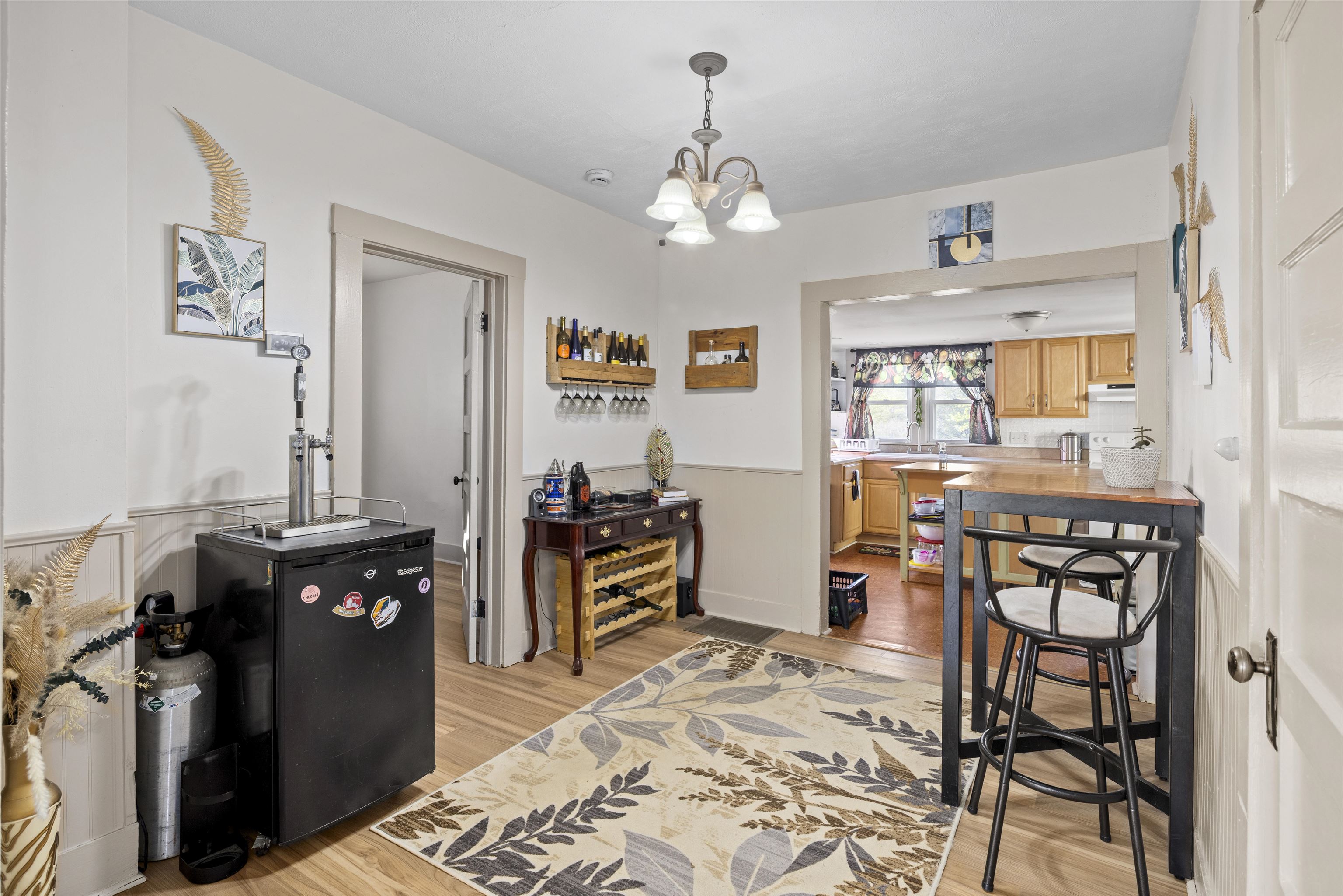 337 MARY GRAY LN, STAUNTON, Virginia 24401, 3 Bedrooms Bedrooms, ,1 BathroomBathrooms,Residential,337 MARY GRAY LN,675817 MLS # 675817