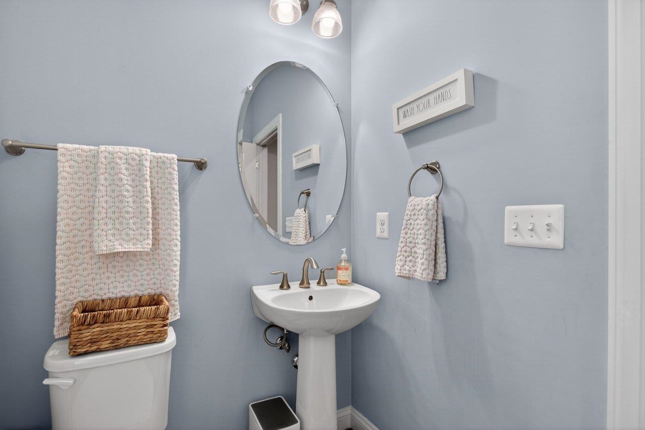 3255 CHARLESTON BLVD, ROCKINGHAM, Virginia 22801, 3 Bedrooms Bedrooms, ,2 BathroomsBathrooms,Residential,3255 CHARLESTON BLVD,675818 MLS # 675818