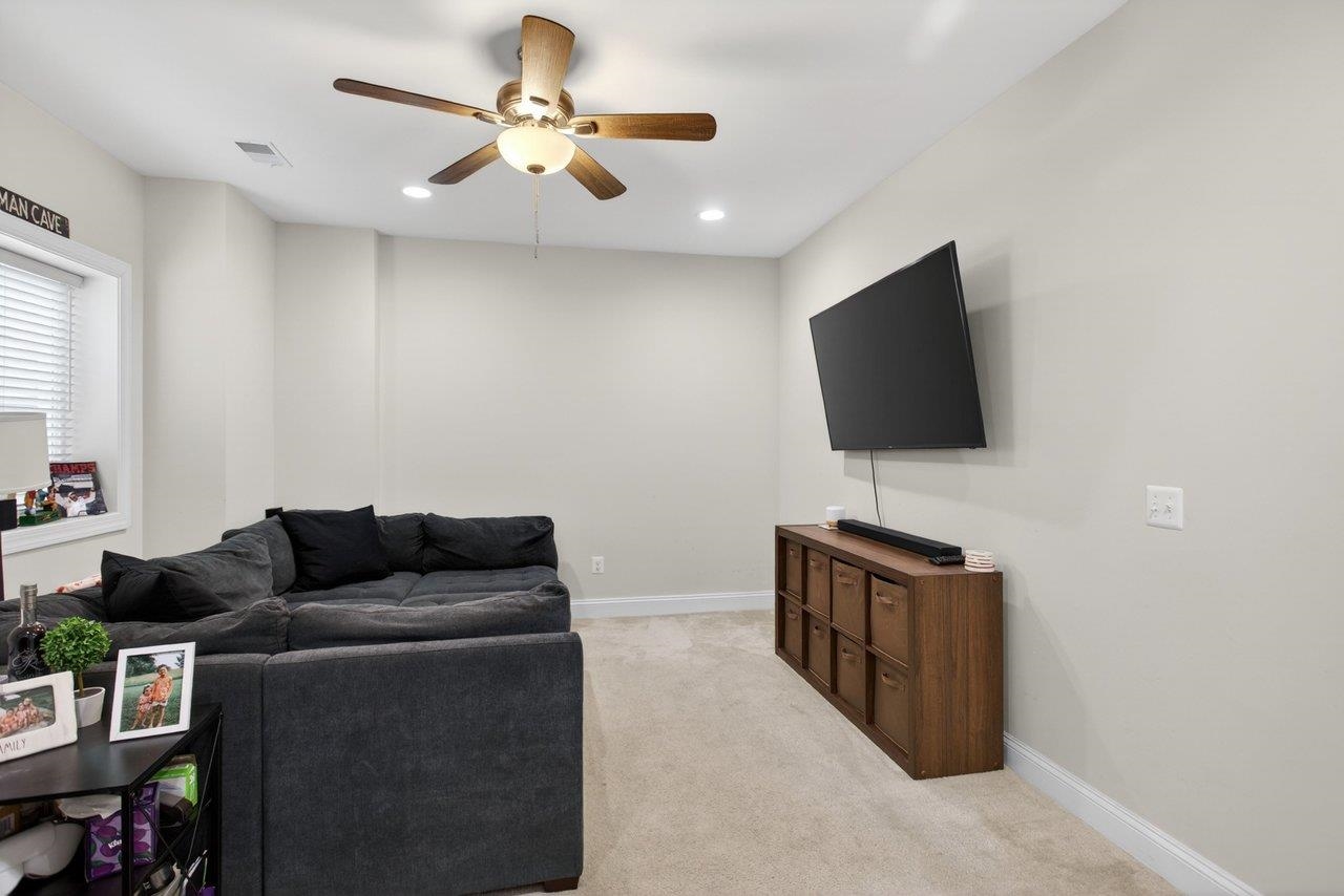 3255 CHARLESTON BLVD, ROCKINGHAM, Virginia 22801, 3 Bedrooms Bedrooms, ,2 BathroomsBathrooms,Residential,3255 CHARLESTON BLVD,675818 MLS # 675818