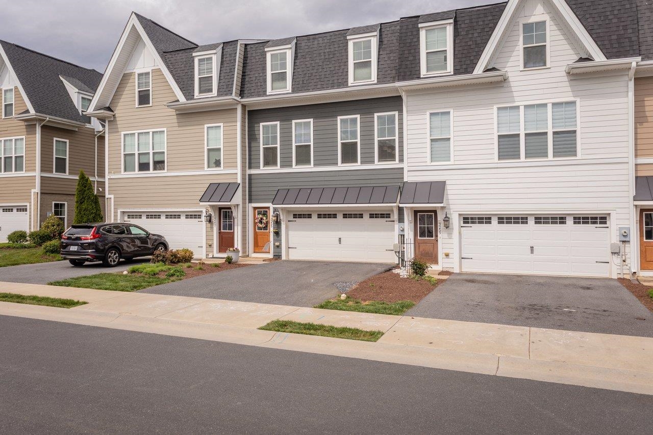 3255 CHARLESTON BLVD, ROCKINGHAM, Virginia 22801, 3 Bedrooms Bedrooms, ,2 BathroomsBathrooms,Residential,3255 CHARLESTON BLVD,675818 MLS # 675818