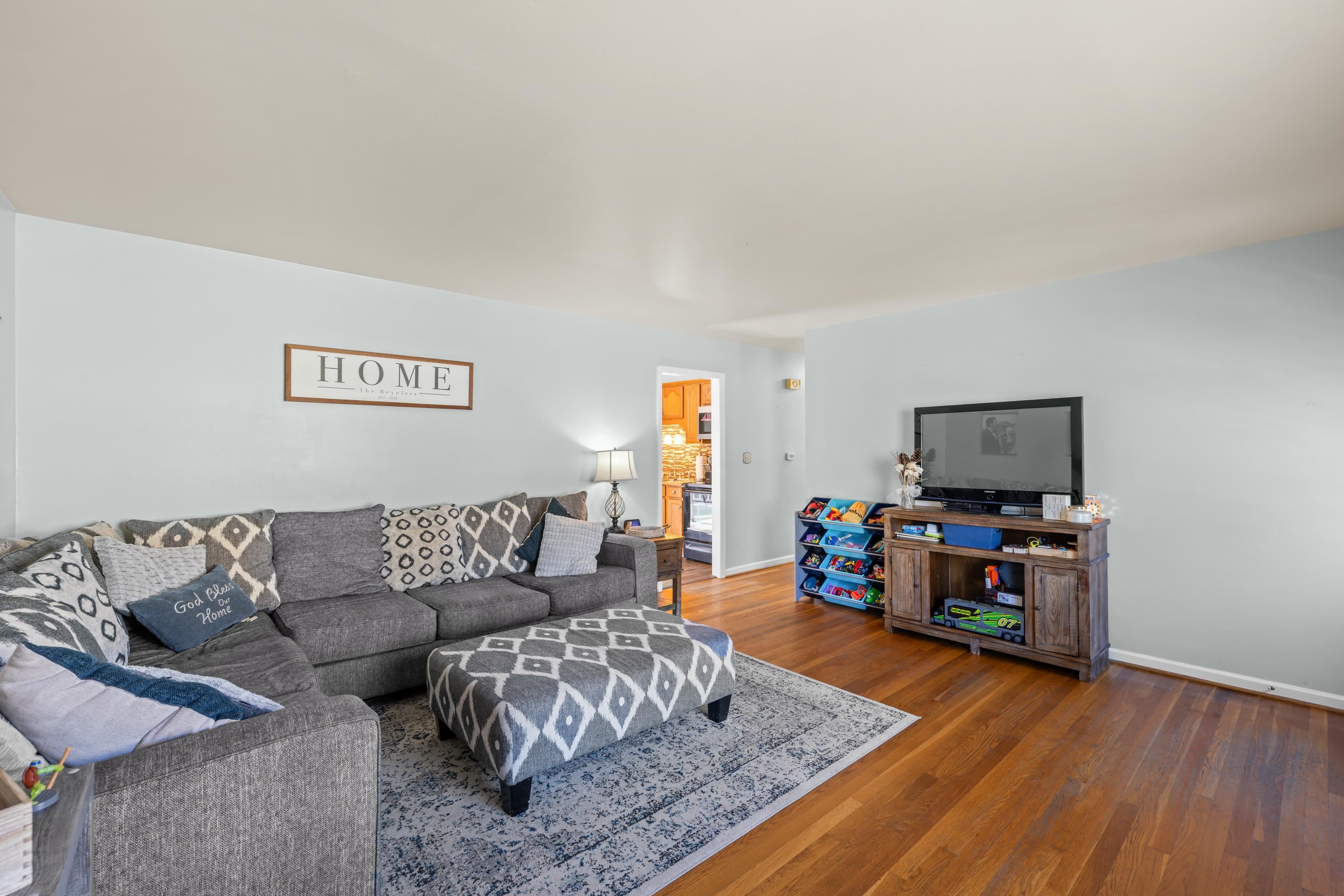 918 WASHINGTON AVE, WAYNESBORO, Virginia 22980, 4 Bedrooms Bedrooms, ,2 BathroomsBathrooms,Residential,B.,918 WASHINGTON AVE,675820 MLS # 675820