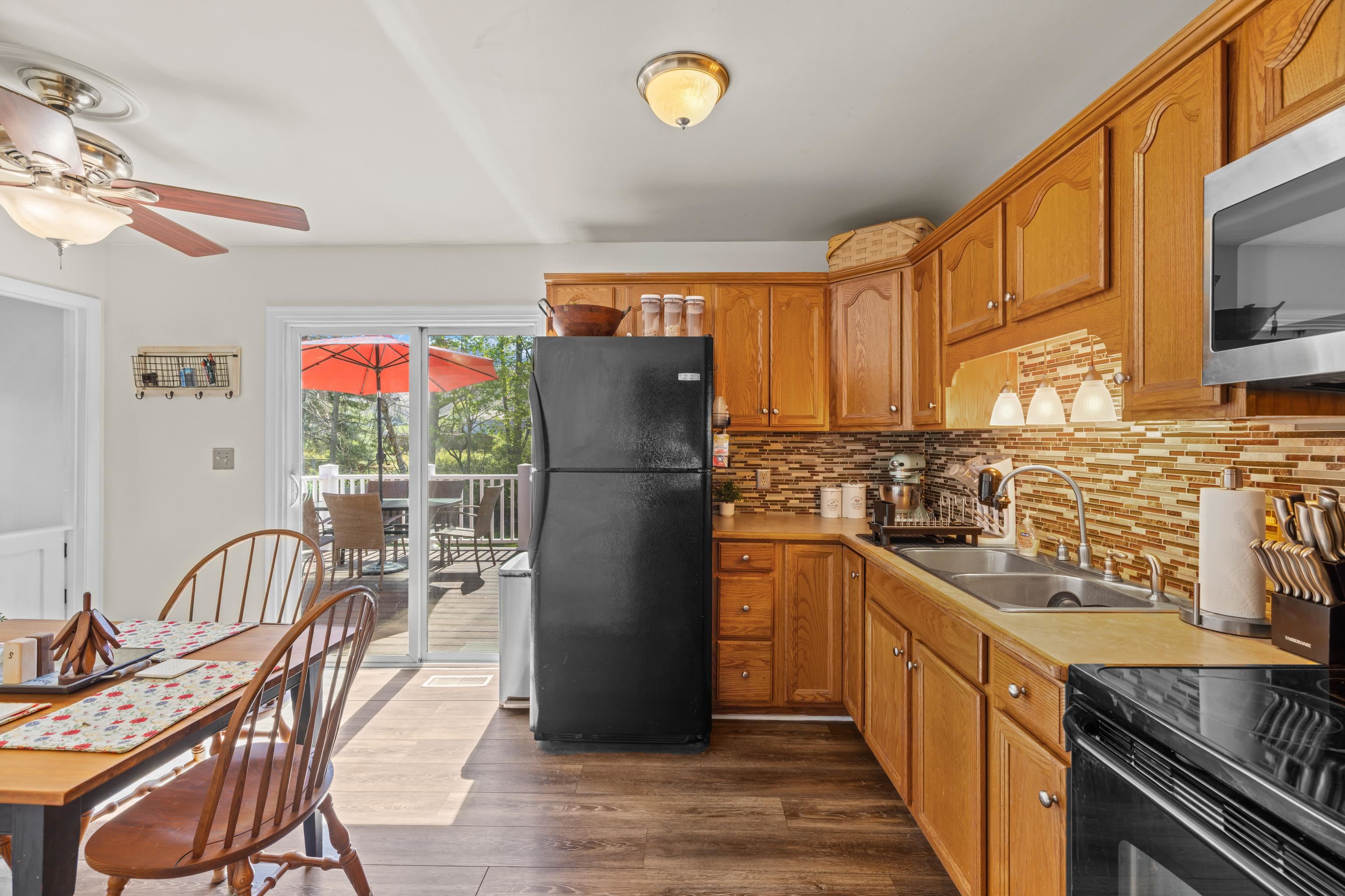 918 WASHINGTON AVE, WAYNESBORO, Virginia 22980, 4 Bedrooms Bedrooms, ,2 BathroomsBathrooms,Residential,B.,918 WASHINGTON AVE,675820 MLS # 675820