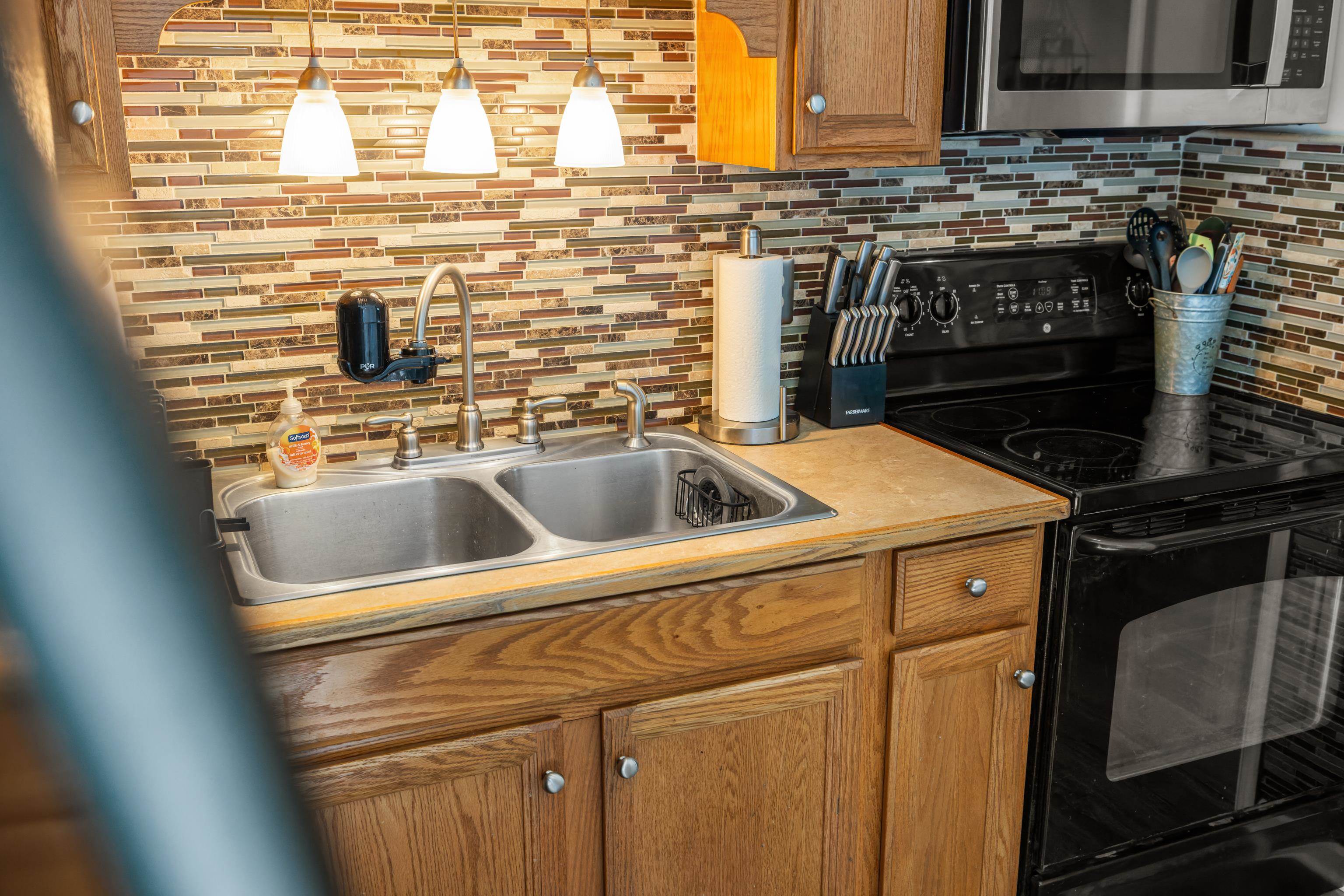 918 WASHINGTON AVE, WAYNESBORO, Virginia 22980, 4 Bedrooms Bedrooms, ,2 BathroomsBathrooms,Residential,B.,918 WASHINGTON AVE,675820 MLS # 675820