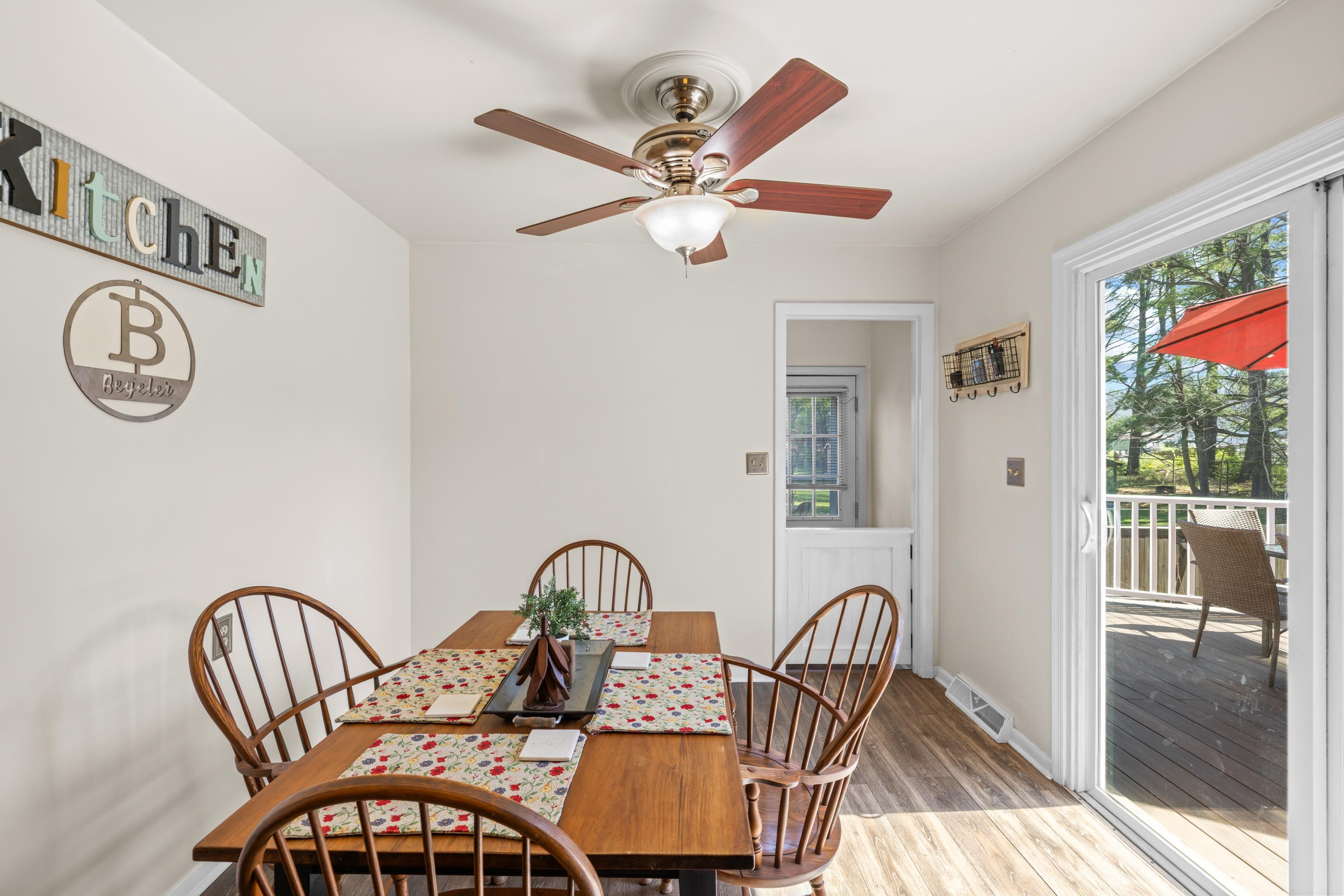 918 WASHINGTON AVE, WAYNESBORO, Virginia 22980, 4 Bedrooms Bedrooms, ,2 BathroomsBathrooms,Residential,B.,918 WASHINGTON AVE,675820 MLS # 675820