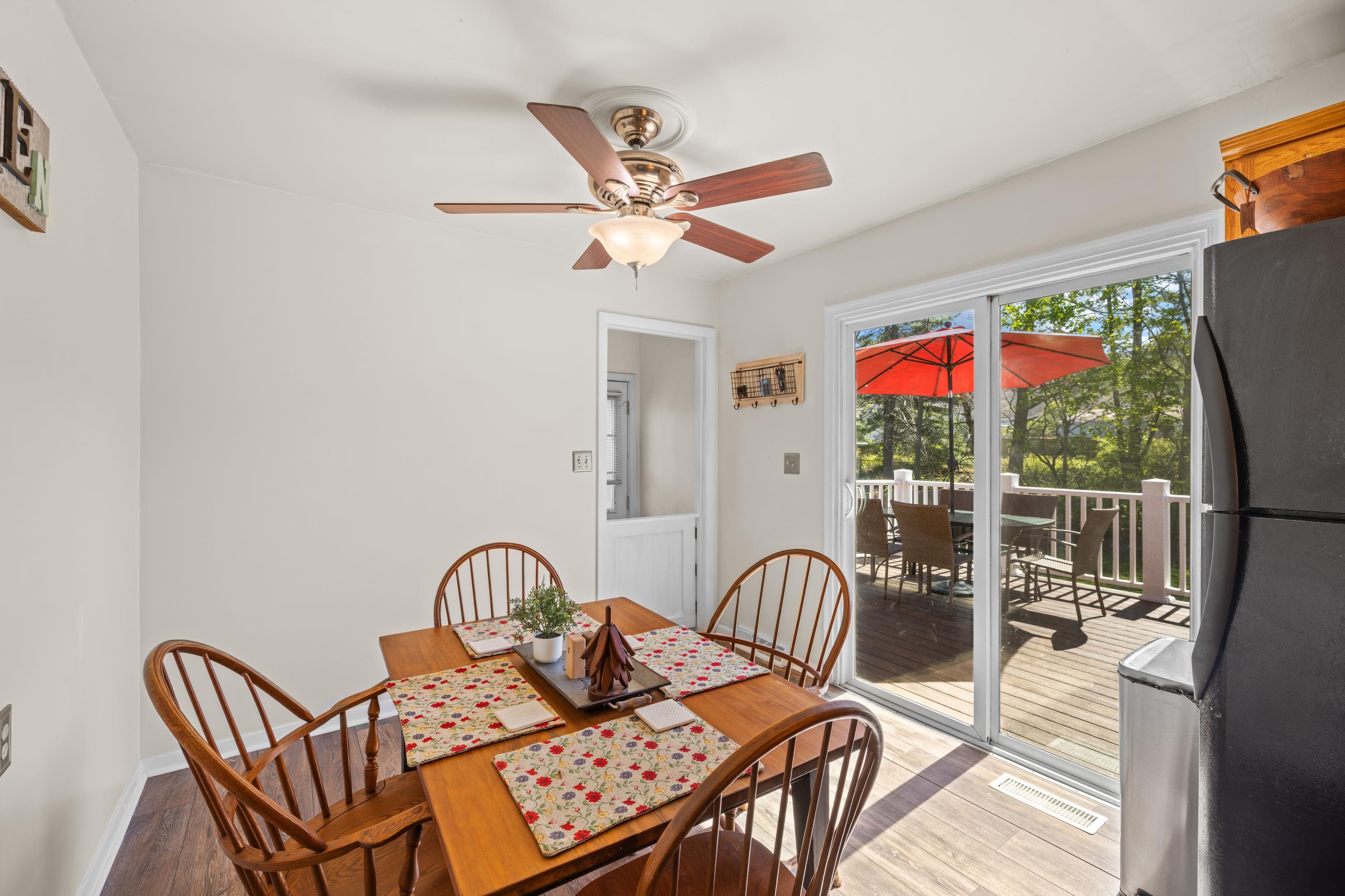 918 WASHINGTON AVE, WAYNESBORO, Virginia 22980, 4 Bedrooms Bedrooms, ,2 BathroomsBathrooms,Residential,B.,918 WASHINGTON AVE,675820 MLS # 675820