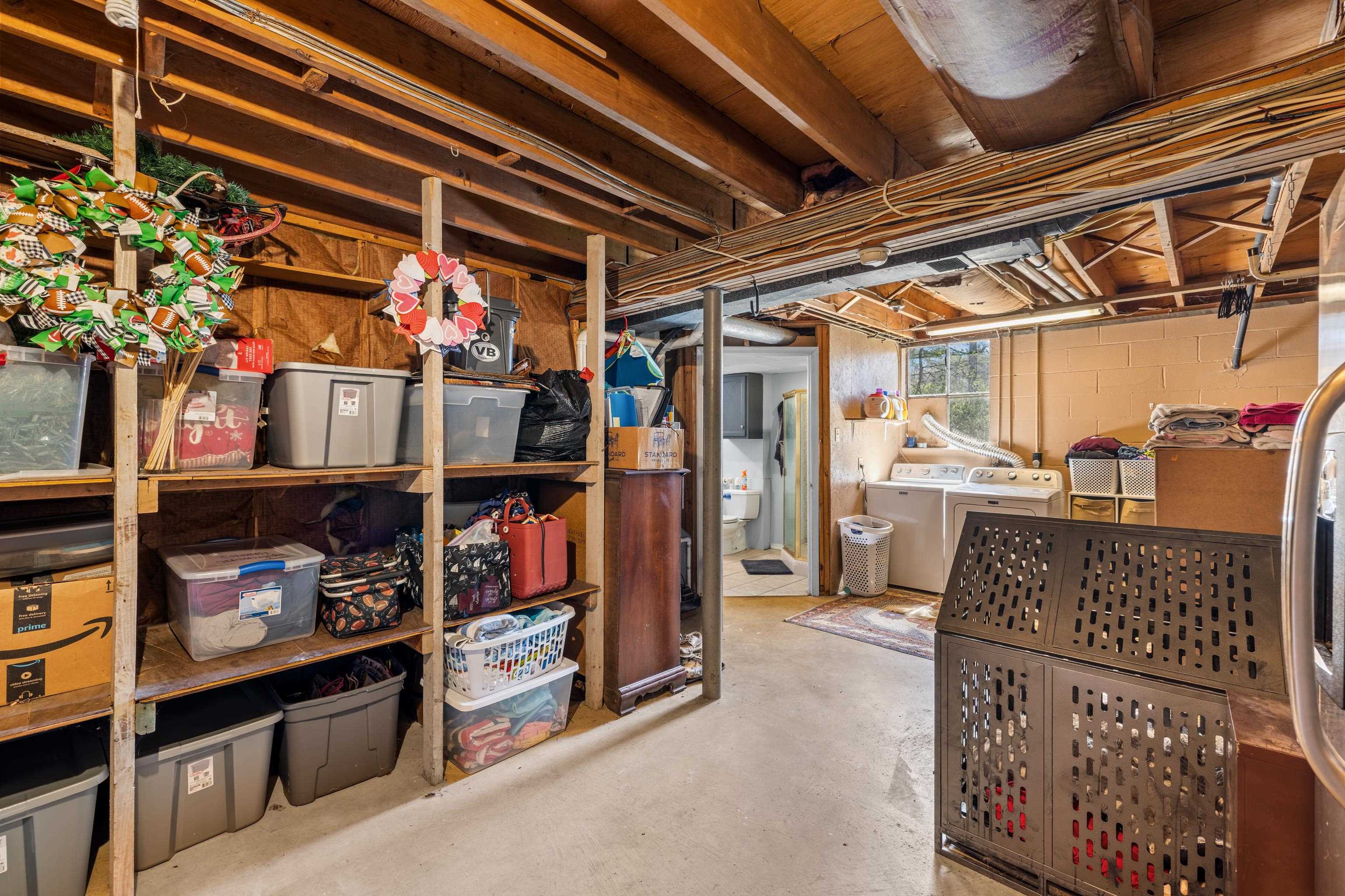 918 WASHINGTON AVE, WAYNESBORO, Virginia 22980, 4 Bedrooms Bedrooms, ,2 BathroomsBathrooms,Residential,B.,918 WASHINGTON AVE,675820 MLS # 675820