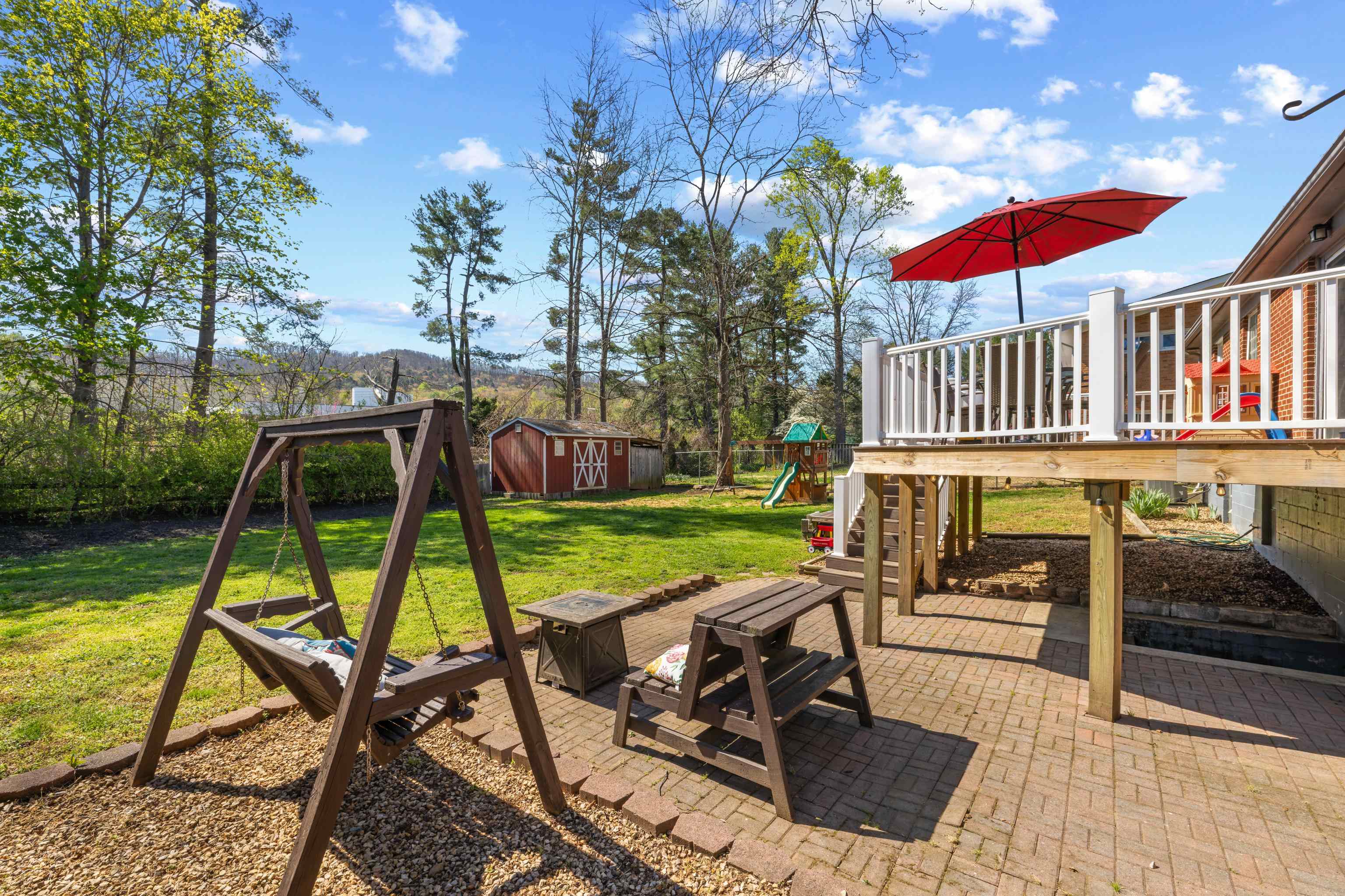 918 WASHINGTON AVE, WAYNESBORO, Virginia 22980, 4 Bedrooms Bedrooms, ,2 BathroomsBathrooms,Residential,B.,918 WASHINGTON AVE,675820 MLS # 675820