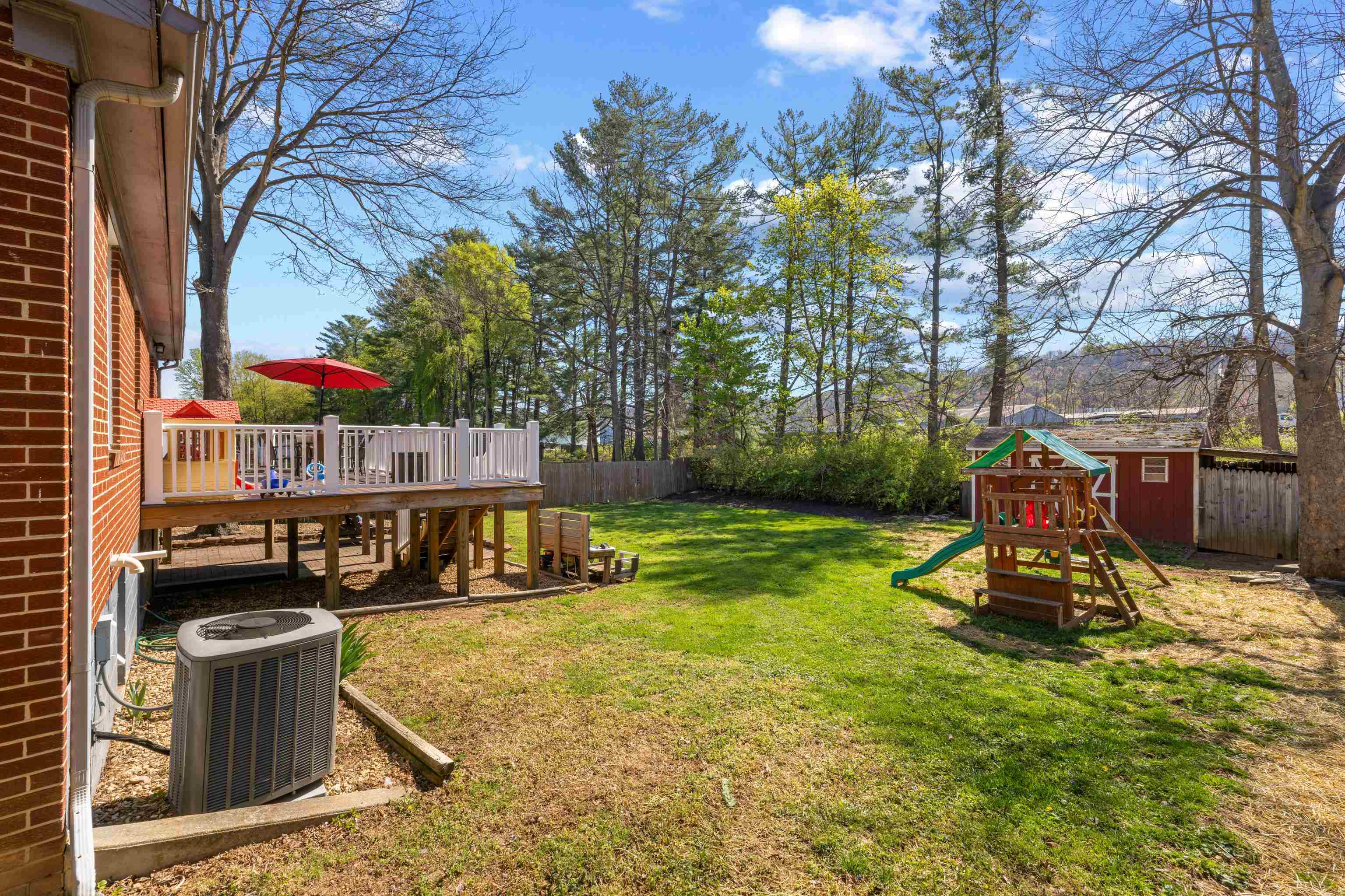 918 WASHINGTON AVE, WAYNESBORO, Virginia 22980, 4 Bedrooms Bedrooms, ,2 BathroomsBathrooms,Residential,B.,918 WASHINGTON AVE,675820 MLS # 675820