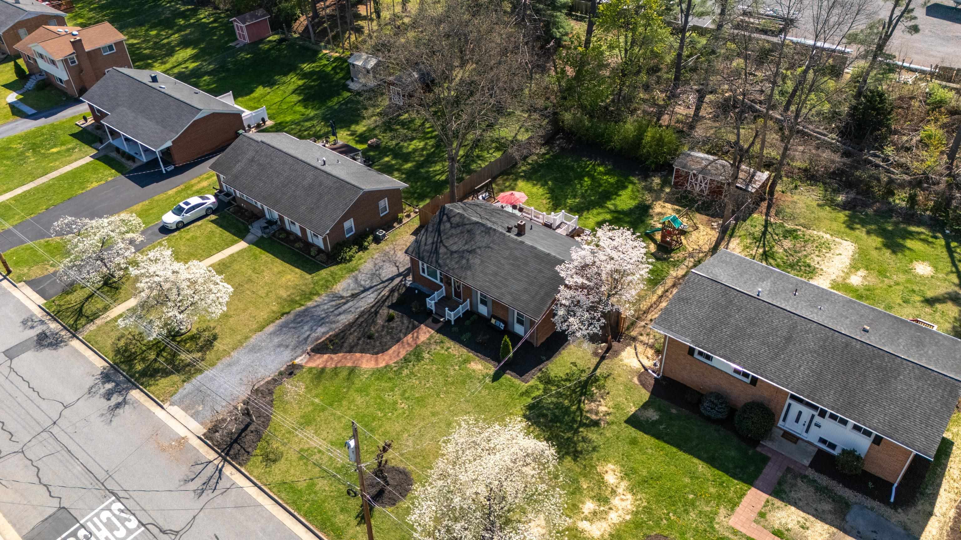 918 WASHINGTON AVE, WAYNESBORO, Virginia 22980, 4 Bedrooms Bedrooms, ,2 BathroomsBathrooms,Residential,B.,918 WASHINGTON AVE,675820 MLS # 675820