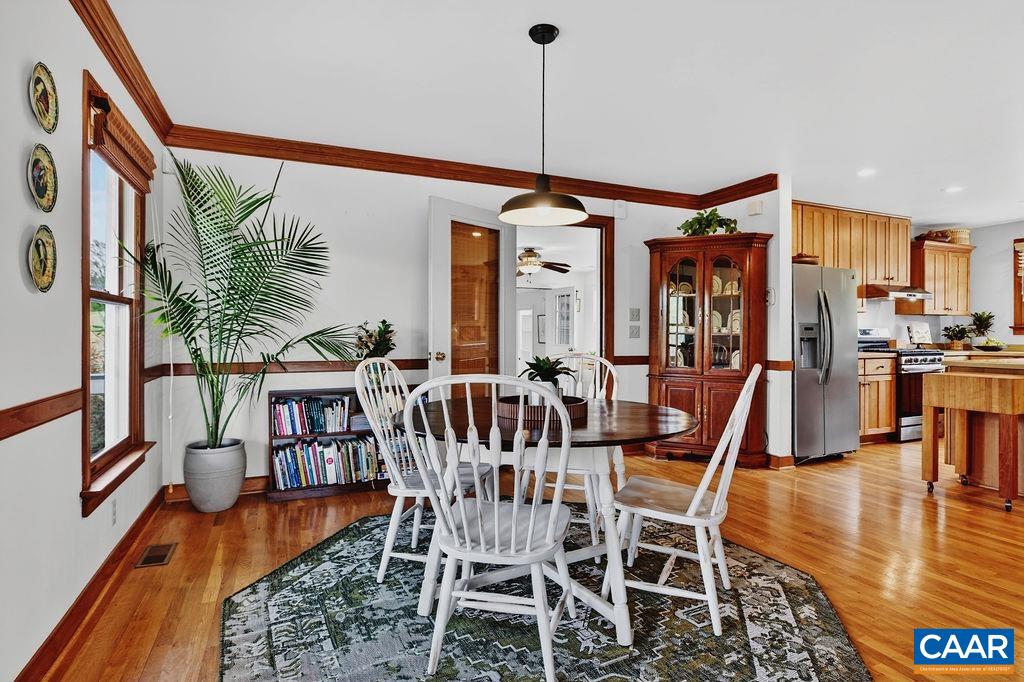 10808 PATRICK HENRY HWY, ROSELAND, Virginia 22967, 4 Bedrooms Bedrooms, ,4 BathroomsBathrooms,Residential,Hat Creek Ridge,10808 PATRICK HENRY HWY,675821 MLS # 675821