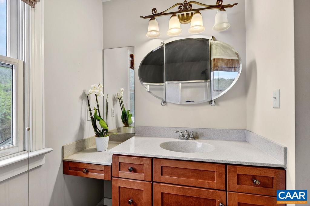 10808 PATRICK HENRY HWY, ROSELAND, Virginia 22967, 4 Bedrooms Bedrooms, ,4 BathroomsBathrooms,Residential,Hat Creek Ridge,10808 PATRICK HENRY HWY,675821 MLS # 675821