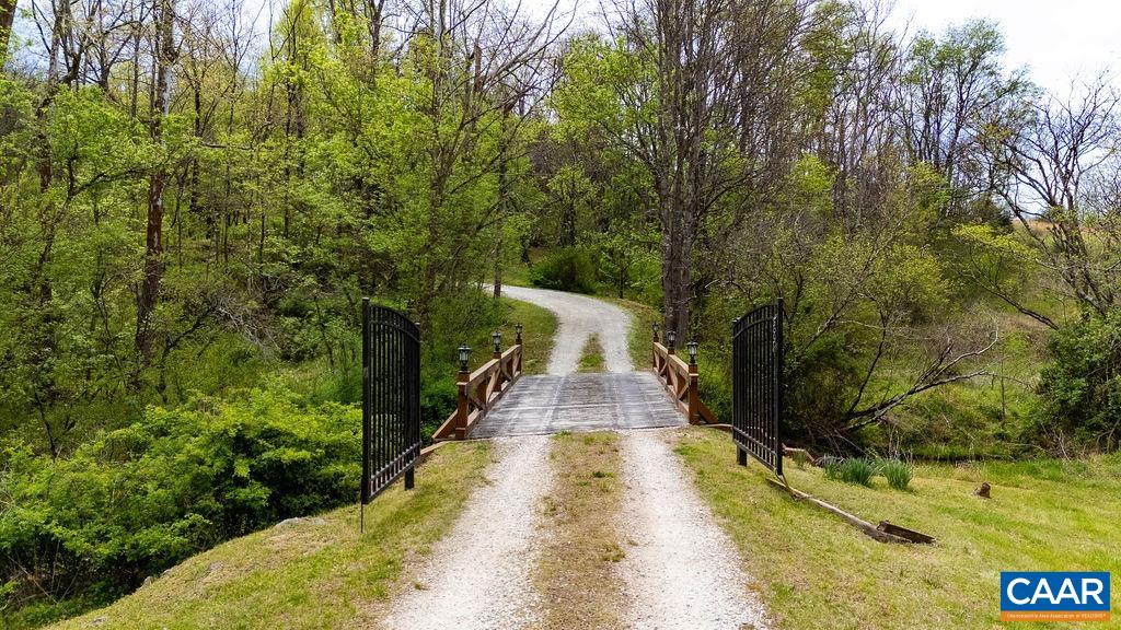 10808 PATRICK HENRY HWY, ROSELAND, Virginia 22967, 4 Bedrooms Bedrooms, ,4 BathroomsBathrooms,Residential,Hat Creek Ridge,10808 PATRICK HENRY HWY,675821 MLS # 675821