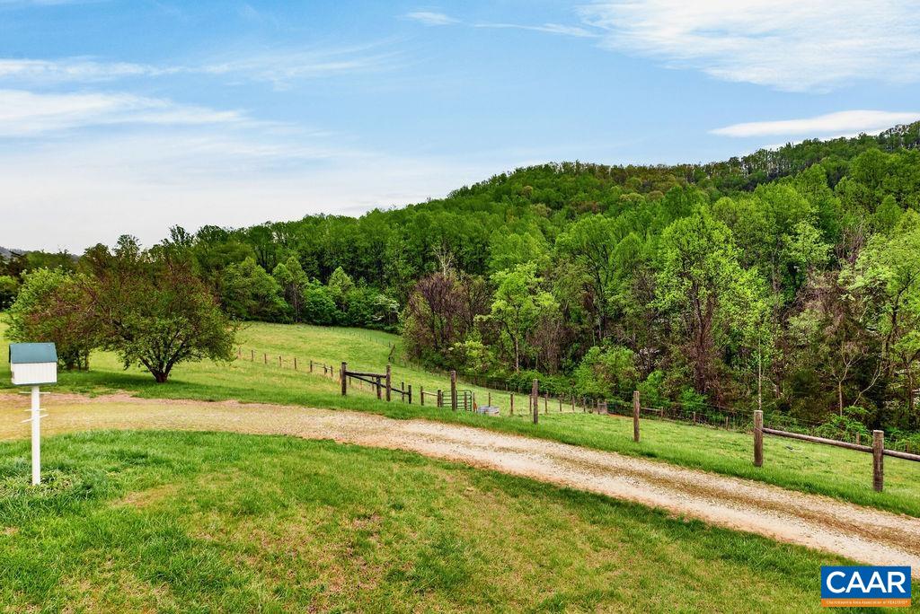 10808 PATRICK HENRY HWY, ROSELAND, Virginia 22967, 4 Bedrooms Bedrooms, ,4 BathroomsBathrooms,Residential,Hat Creek Ridge,10808 PATRICK HENRY HWY,675821 MLS # 675821