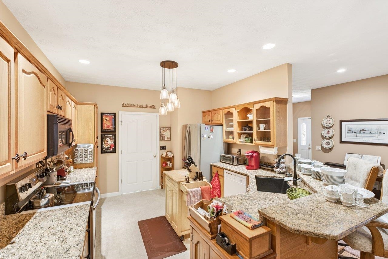 2102 LAKE TERRACE DR, HARRISONBURG, Virginia 22802, 3 Bedrooms Bedrooms, ,2 BathroomsBathrooms,Residential,2102 LAKE TERRACE DR,675825 MLS # 675825