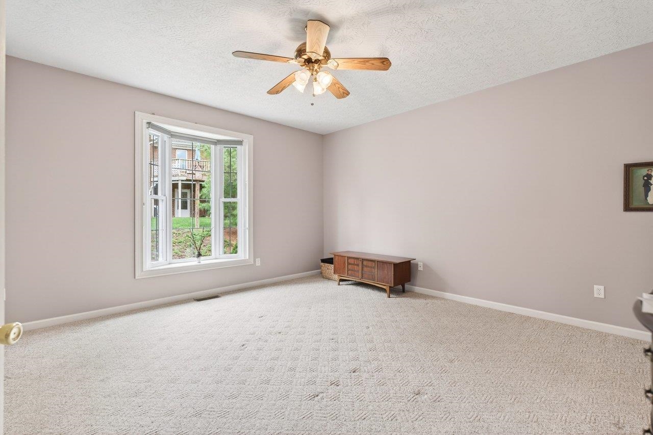 2102 LAKE TERRACE DR, HARRISONBURG, Virginia 22802, 3 Bedrooms Bedrooms, ,2 BathroomsBathrooms,Residential,2102 LAKE TERRACE DR,675825 MLS # 675825