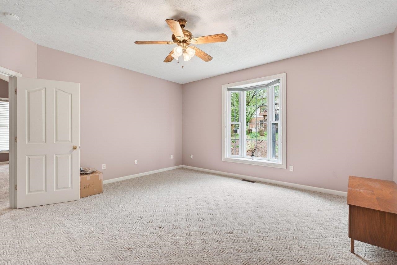 2102 LAKE TERRACE DR, HARRISONBURG, Virginia 22802, 3 Bedrooms Bedrooms, ,2 BathroomsBathrooms,Residential,2102 LAKE TERRACE DR,675825 MLS # 675825