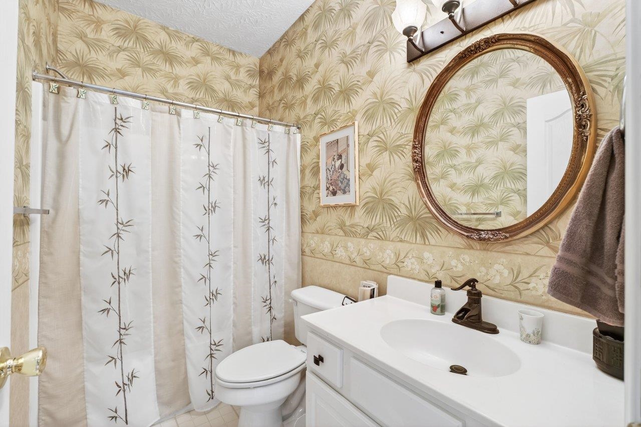 2102 LAKE TERRACE DR, HARRISONBURG, Virginia 22802, 3 Bedrooms Bedrooms, ,2 BathroomsBathrooms,Residential,2102 LAKE TERRACE DR,675825 MLS # 675825