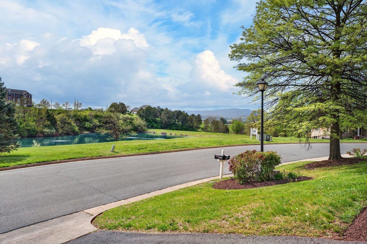 2102 LAKE TERRACE DR, HARRISONBURG, Virginia 22802, 3 Bedrooms Bedrooms, ,2 BathroomsBathrooms,Residential,2102 LAKE TERRACE DR,675825 MLS # 675825