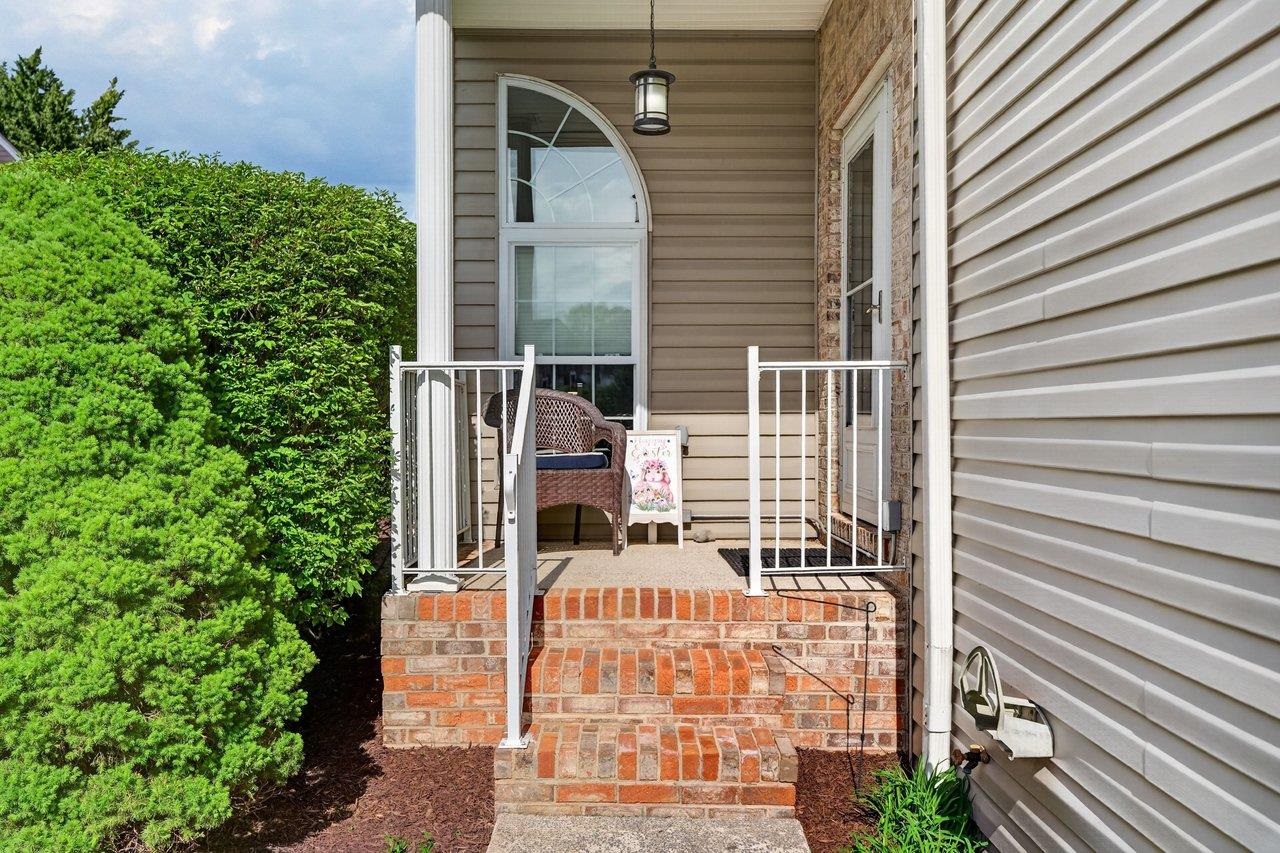 2102 LAKE TERRACE DR, HARRISONBURG, Virginia 22802, 3 Bedrooms Bedrooms, ,2 BathroomsBathrooms,Residential,2102 LAKE TERRACE DR,675825 MLS # 675825