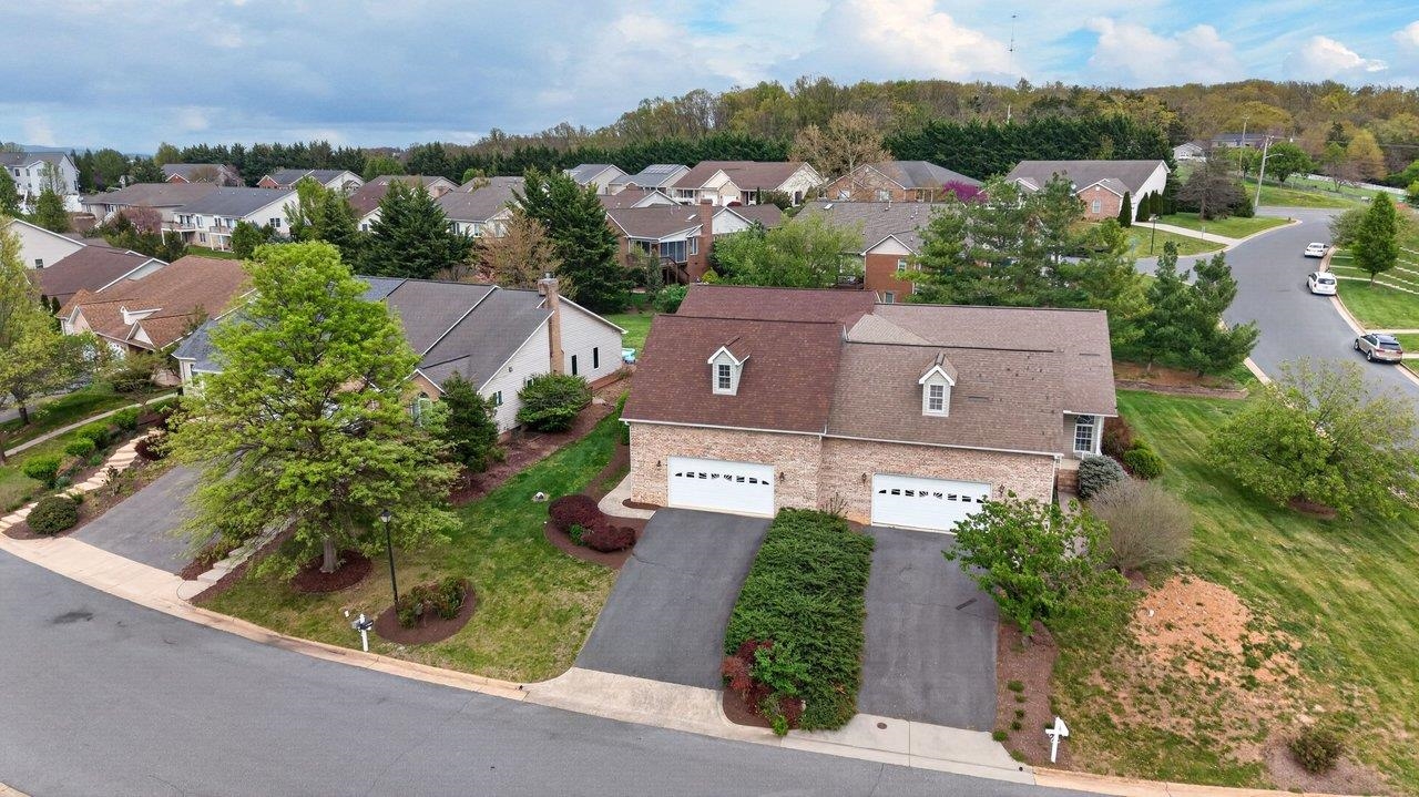 2102 LAKE TERRACE DR, HARRISONBURG, Virginia 22802, 3 Bedrooms Bedrooms, ,2 BathroomsBathrooms,Residential,2102 LAKE TERRACE DR,675825 MLS # 675825