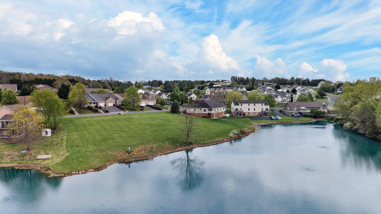 2102 LAKE TERRACE DR, HARRISONBURG, Virginia 22802, 3 Bedrooms Bedrooms, ,2 BathroomsBathrooms,Residential,2102 LAKE TERRACE DR,675825 MLS # 675825