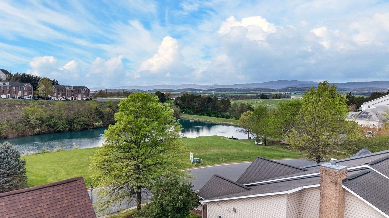 2102 LAKE TERRACE DR, HARRISONBURG, Virginia 22802, 3 Bedrooms Bedrooms, ,2 BathroomsBathrooms,Residential,2102 LAKE TERRACE DR,675825 MLS # 675825