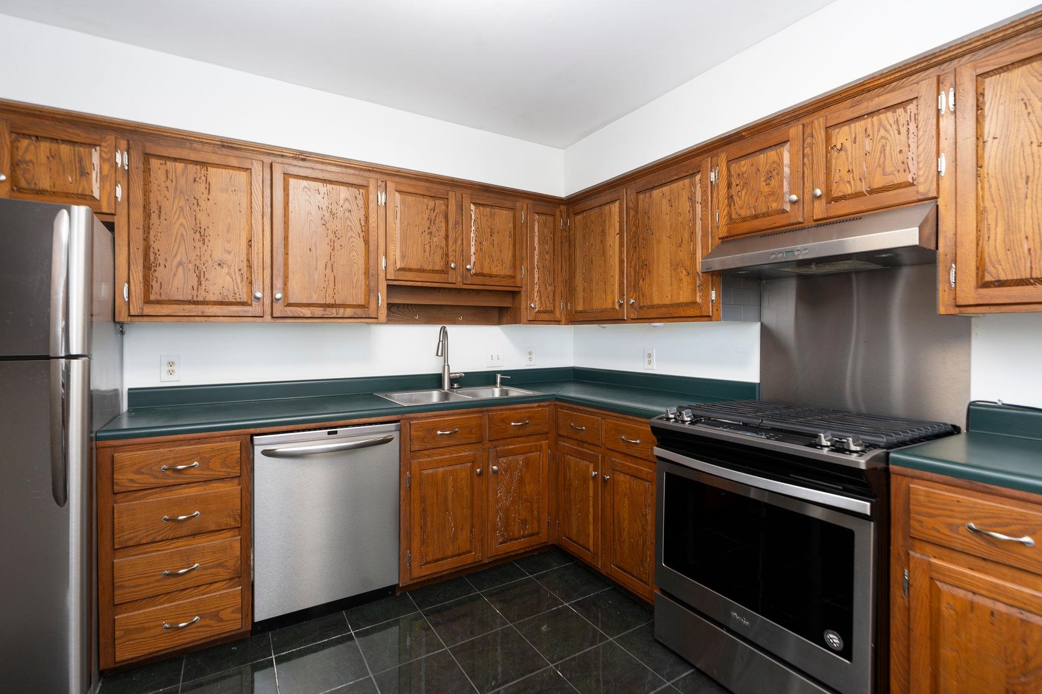 5 WAVERLEY GREEN, STAUNTON, Virginia 24401, 3 Bedrooms Bedrooms, ,2 BathroomsBathrooms,Residential,5 WAVERLEY GREEN,675831 MLS # 675831