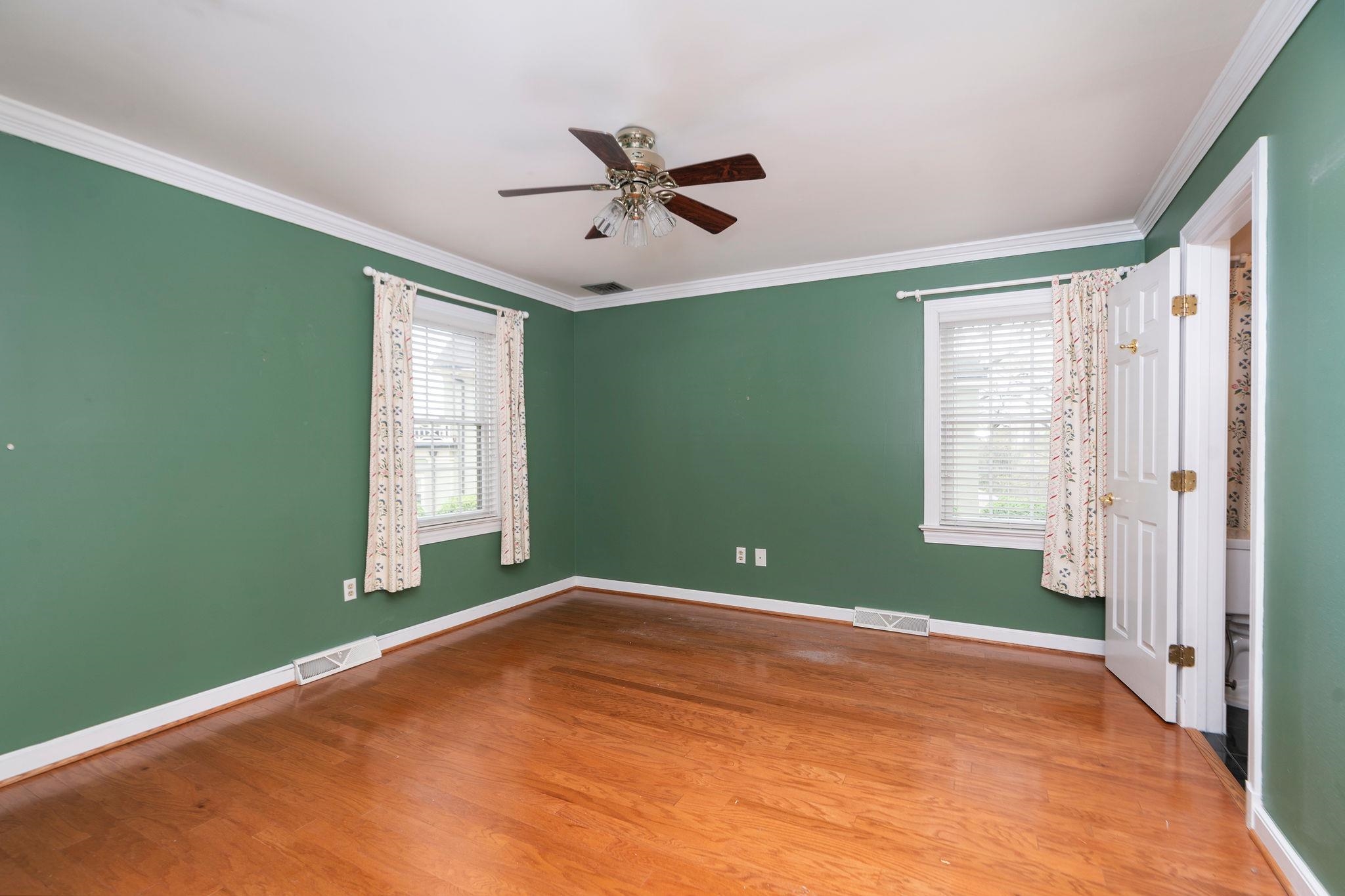 5 WAVERLEY GREEN, STAUNTON, Virginia 24401, 3 Bedrooms Bedrooms, ,2 BathroomsBathrooms,Residential,5 WAVERLEY GREEN,675831 MLS # 675831