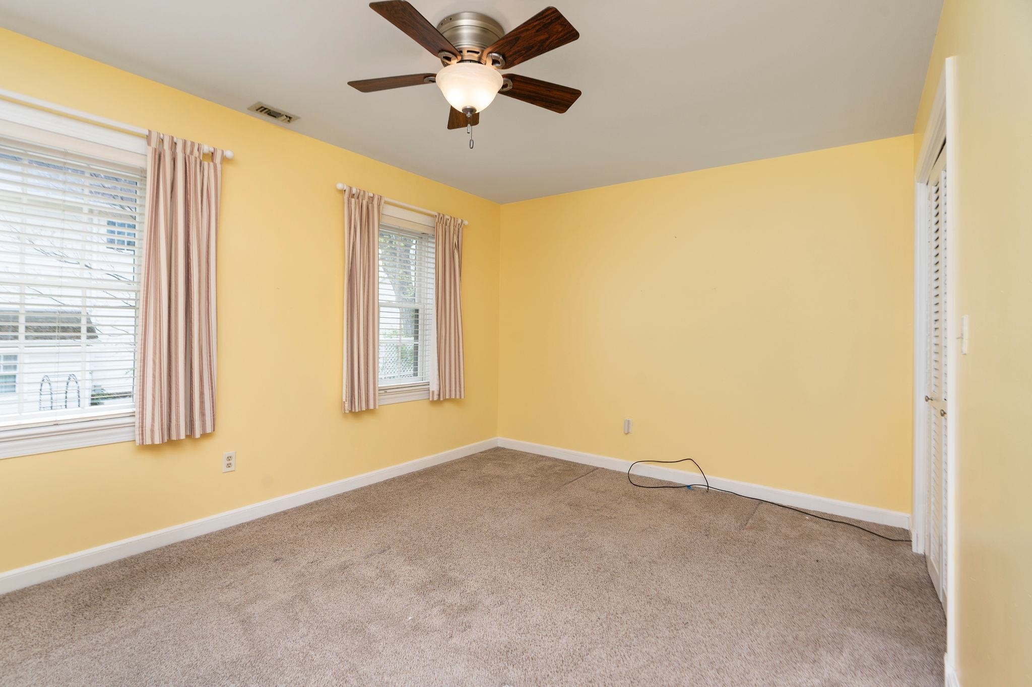 5 WAVERLEY GREEN, STAUNTON, Virginia 24401, 3 Bedrooms Bedrooms, ,2 BathroomsBathrooms,Residential,5 WAVERLEY GREEN,675831 MLS # 675831