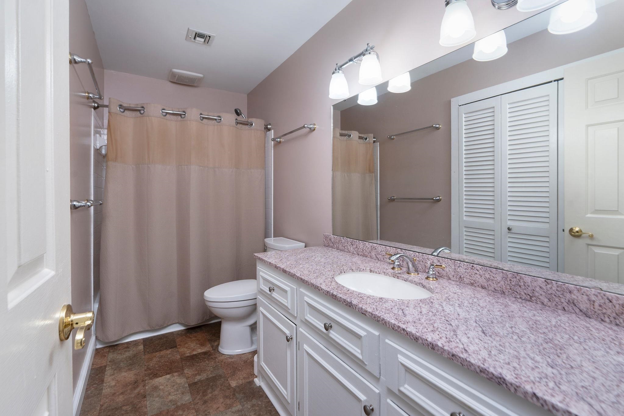 5 WAVERLEY GREEN, STAUNTON, Virginia 24401, 3 Bedrooms Bedrooms, ,2 BathroomsBathrooms,Residential,5 WAVERLEY GREEN,675831 MLS # 675831