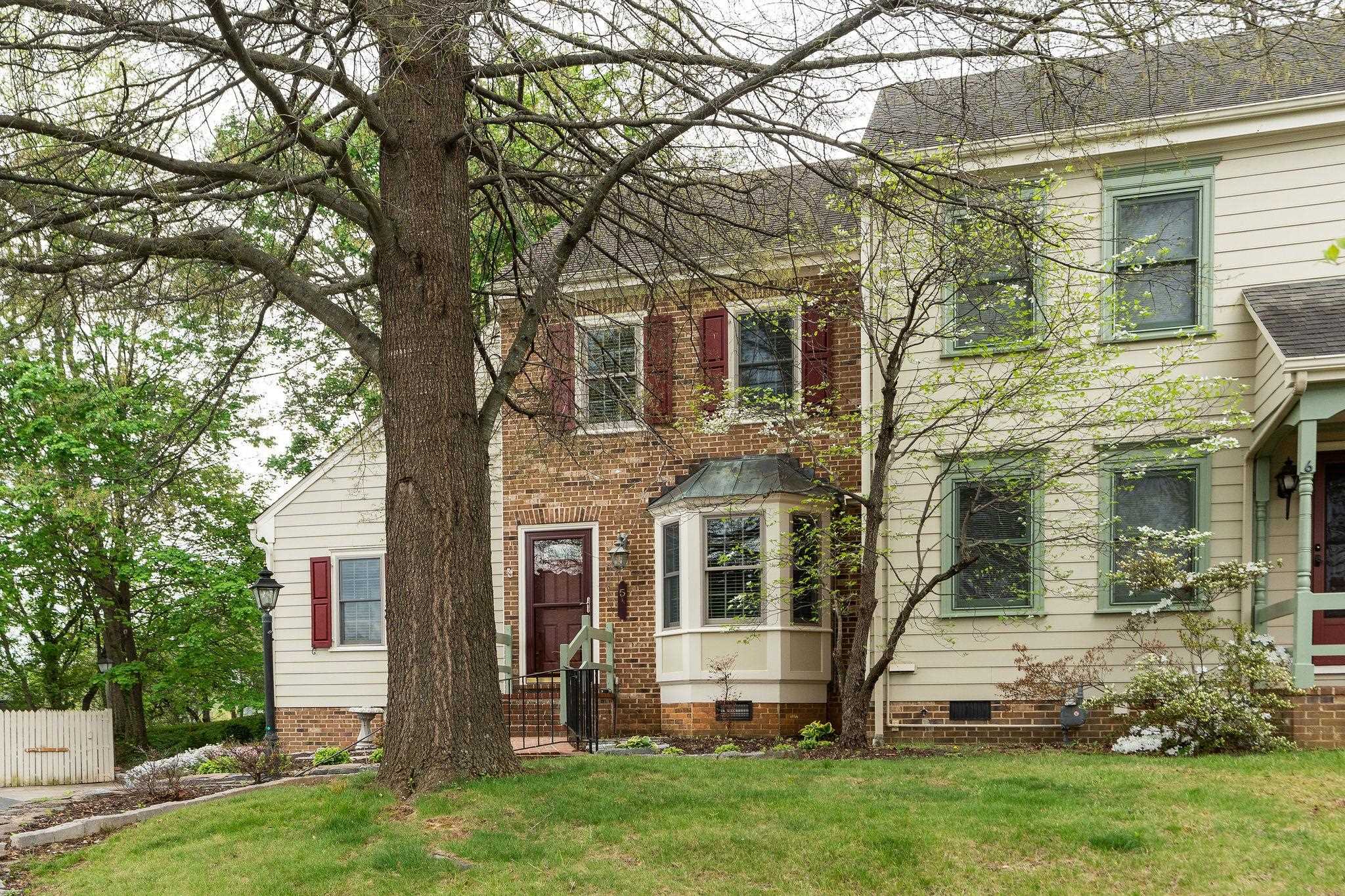 5 WAVERLEY GREEN, STAUNTON, Virginia 24401, 3 Bedrooms Bedrooms, ,2 BathroomsBathrooms,Residential,5 WAVERLEY GREEN,675831 MLS # 675831