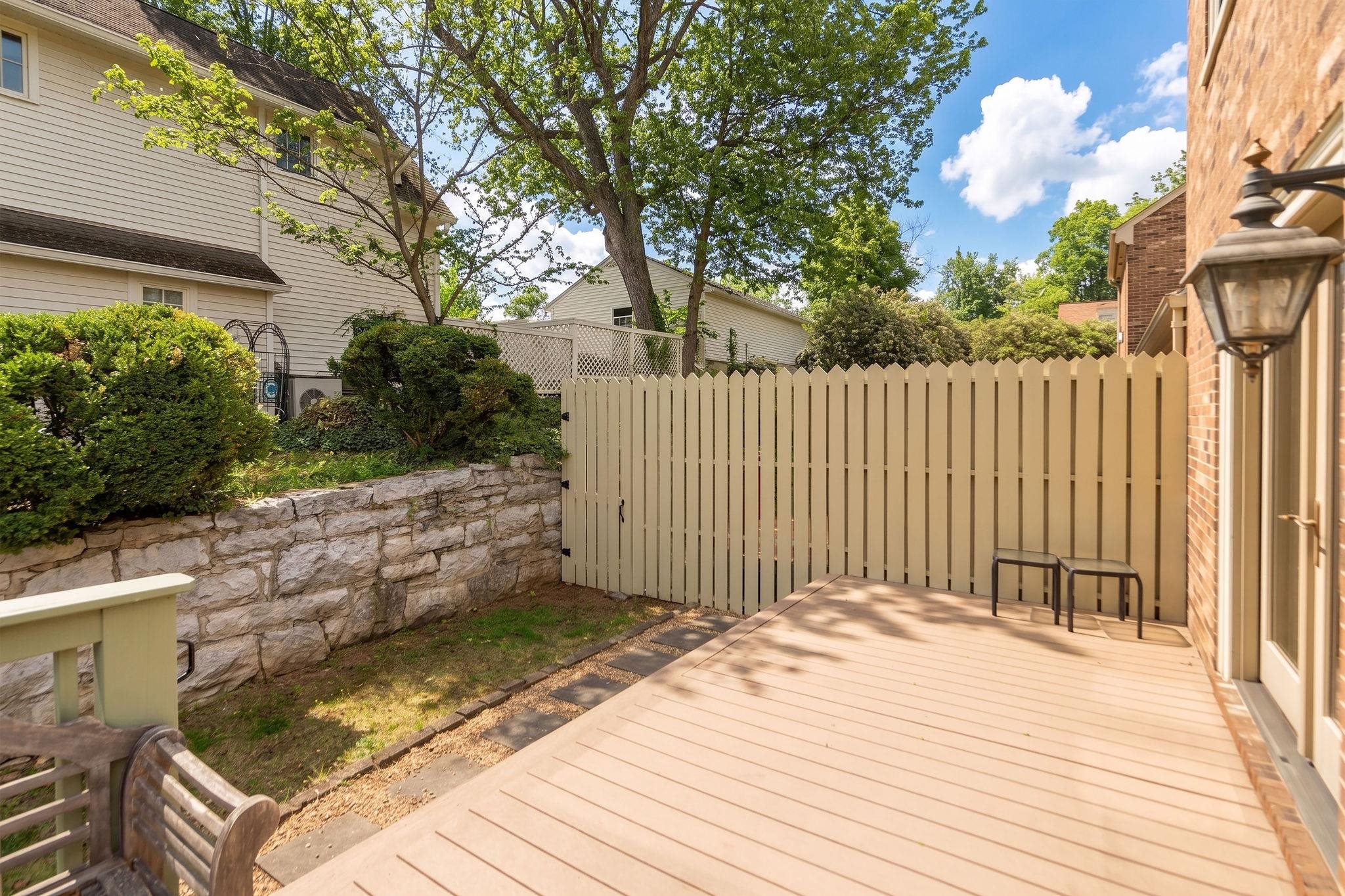 5 WAVERLEY GREEN, STAUNTON, Virginia 24401, 3 Bedrooms Bedrooms, ,2 BathroomsBathrooms,Residential,5 WAVERLEY GREEN,675831 MLS # 675831