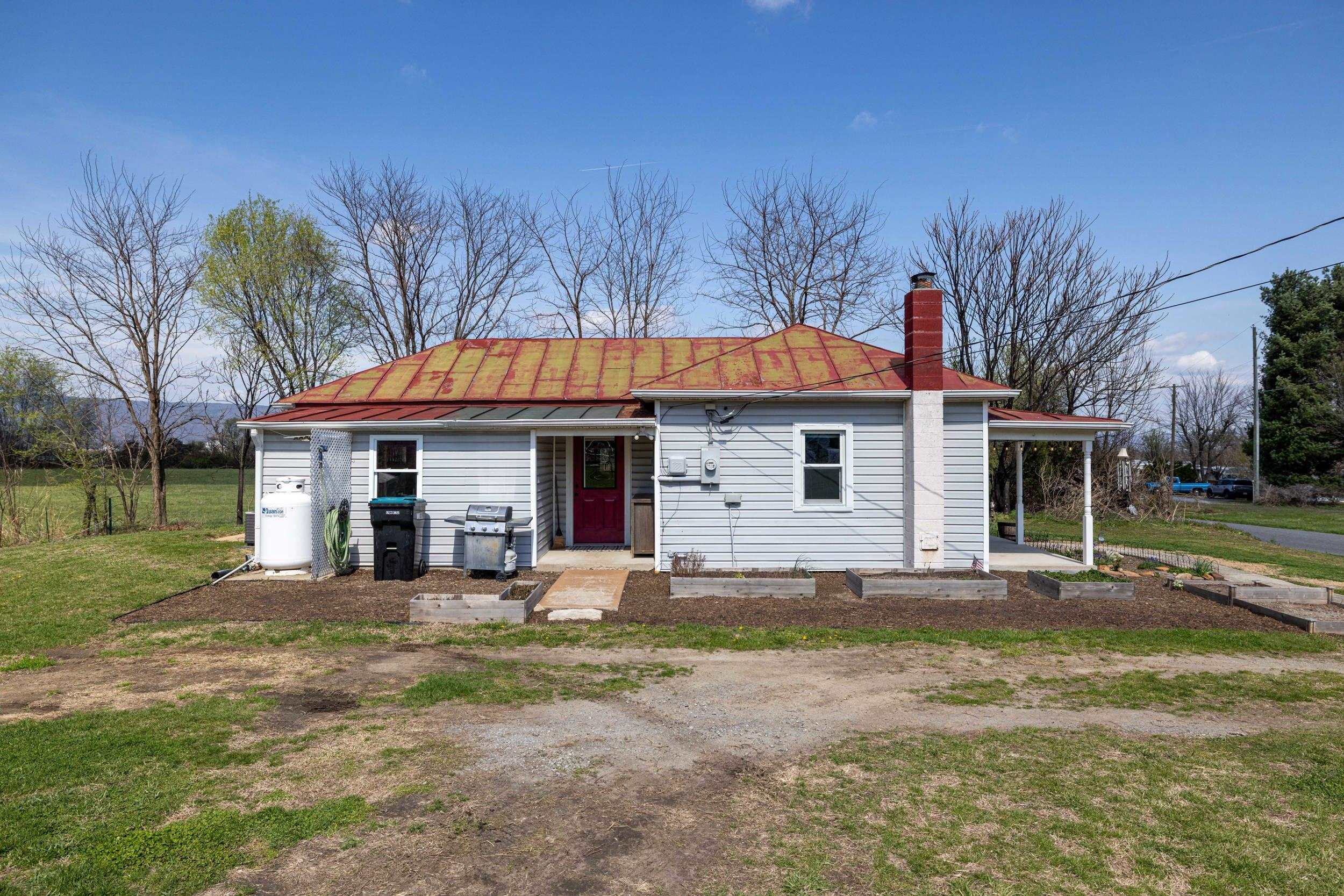 296 KEYSTONE RD, STANLEY, Virginia 22851, 2 Bedrooms Bedrooms, ,2 BathroomsBathrooms,Residential,296 KEYSTONE RD,675833 MLS # 675833