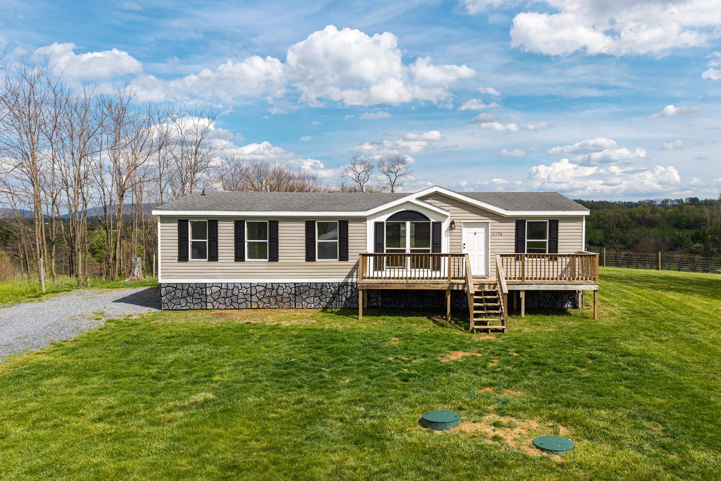 14196 AMERICAN LEGION DR, BROADWAY, Virginia 22815, 3 Bedrooms Bedrooms, ,2 BathroomsBathrooms,Residential,14196 AMERICAN LEGION DR,675835 MLS # 675835