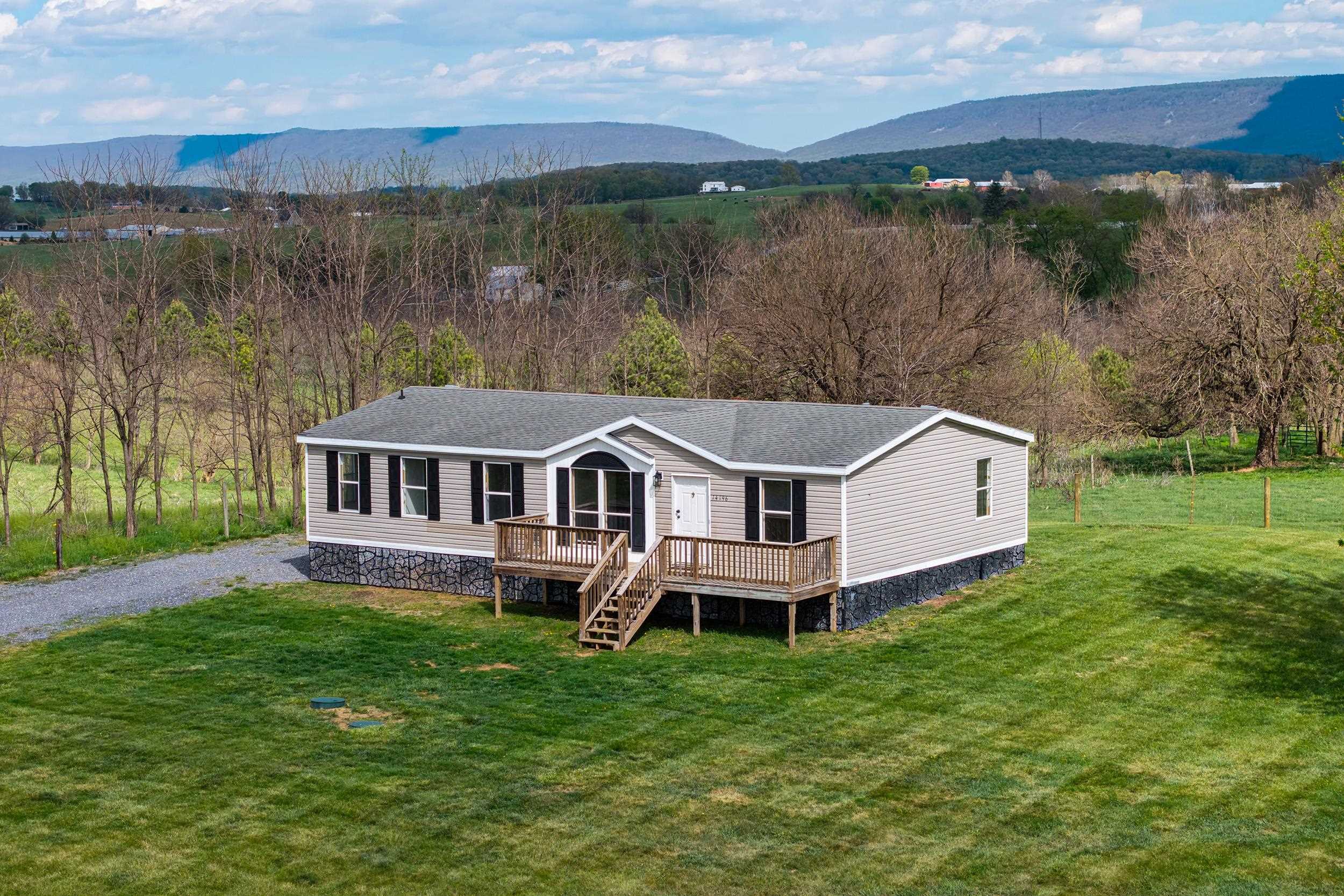 14196 AMERICAN LEGION DR, BROADWAY, Virginia 22815, 3 Bedrooms Bedrooms, ,2 BathroomsBathrooms,Residential,14196 AMERICAN LEGION DR,675835 MLS # 675835