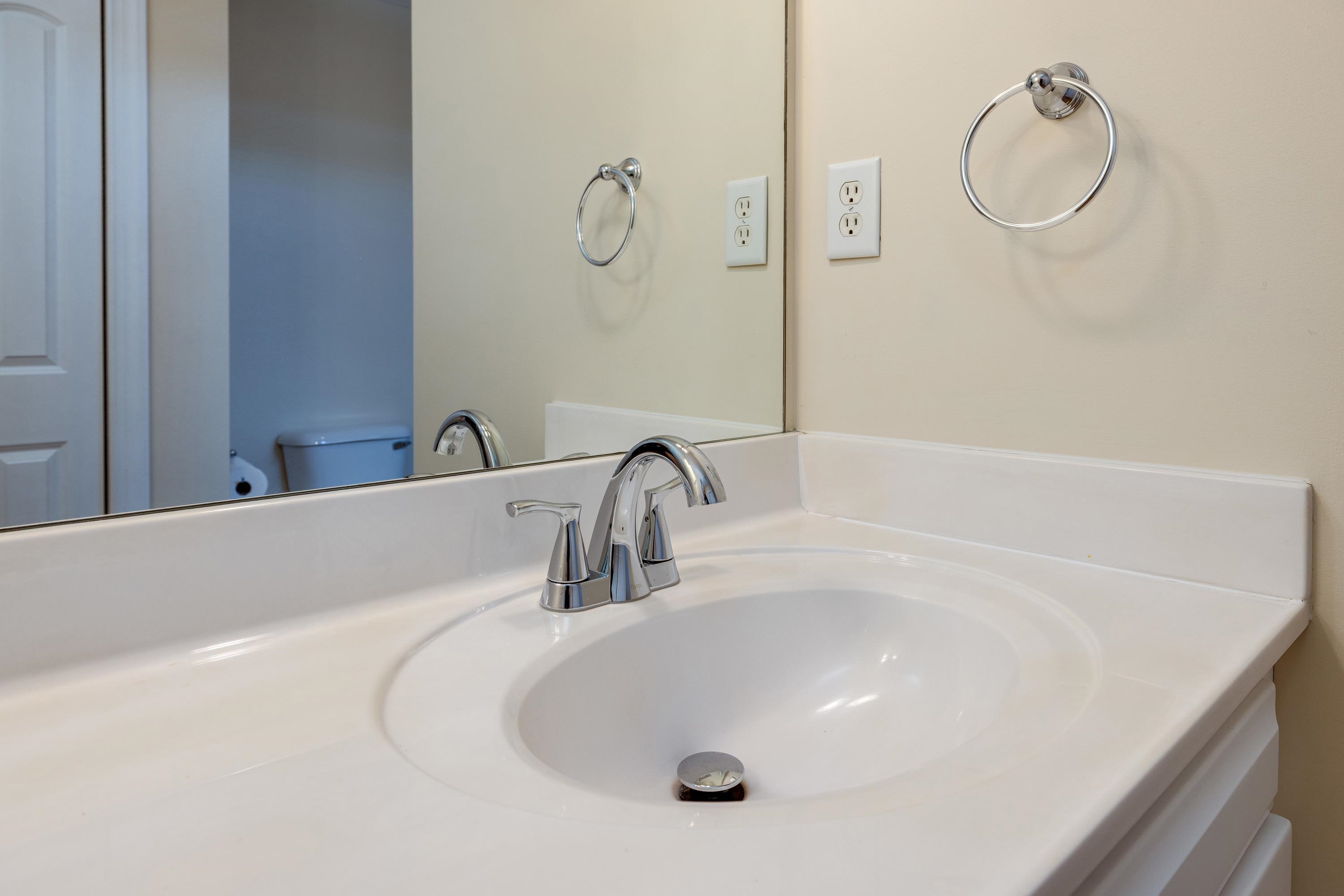 2625 RISING ROCK CT, ROCKINGHAM, Virginia 22802, 5 Bedrooms Bedrooms, ,3 BathroomsBathrooms,Residential,2625 RISING ROCK CT,675841 MLS # 675841